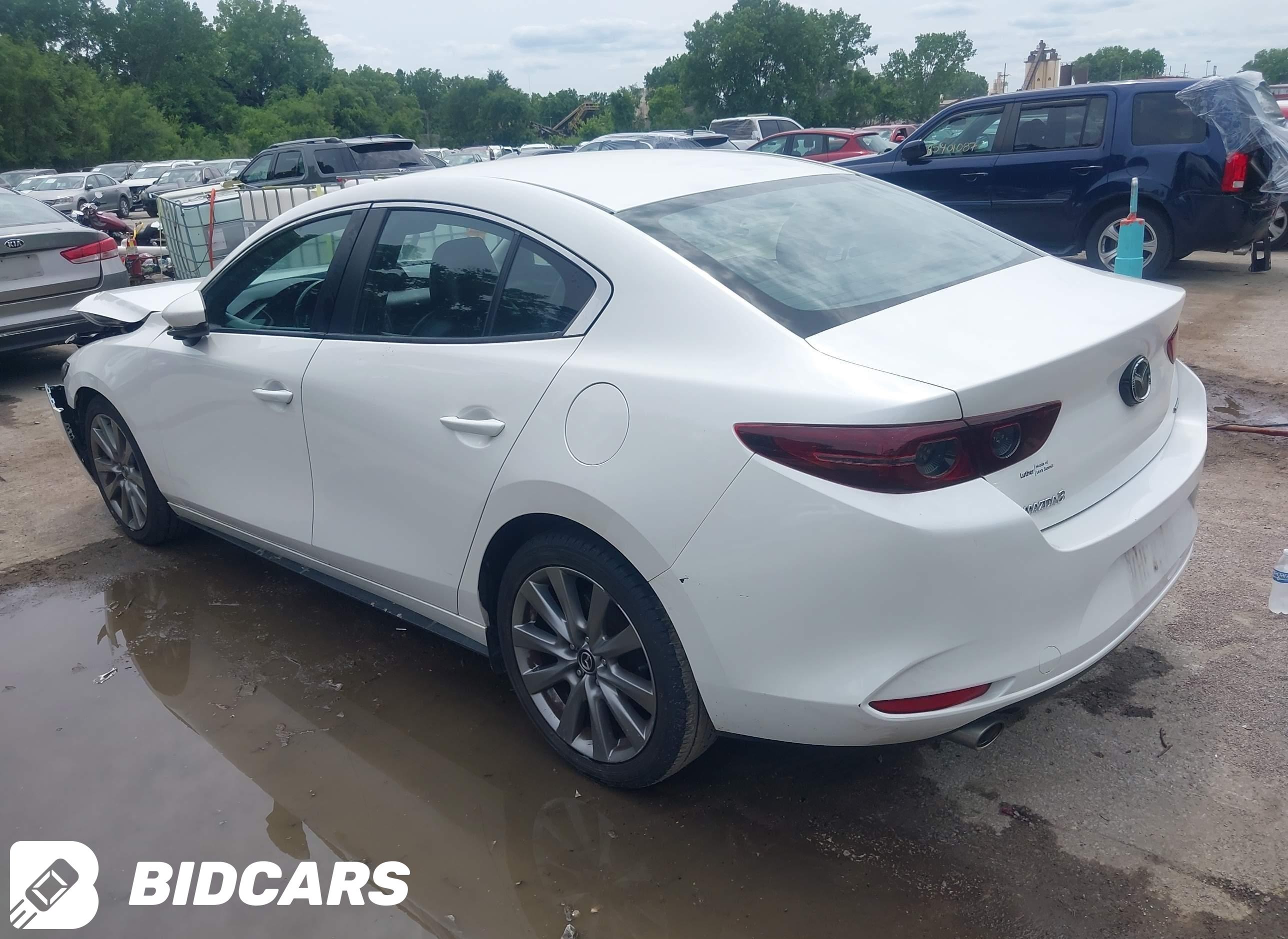 2021 Mazda 3, Select