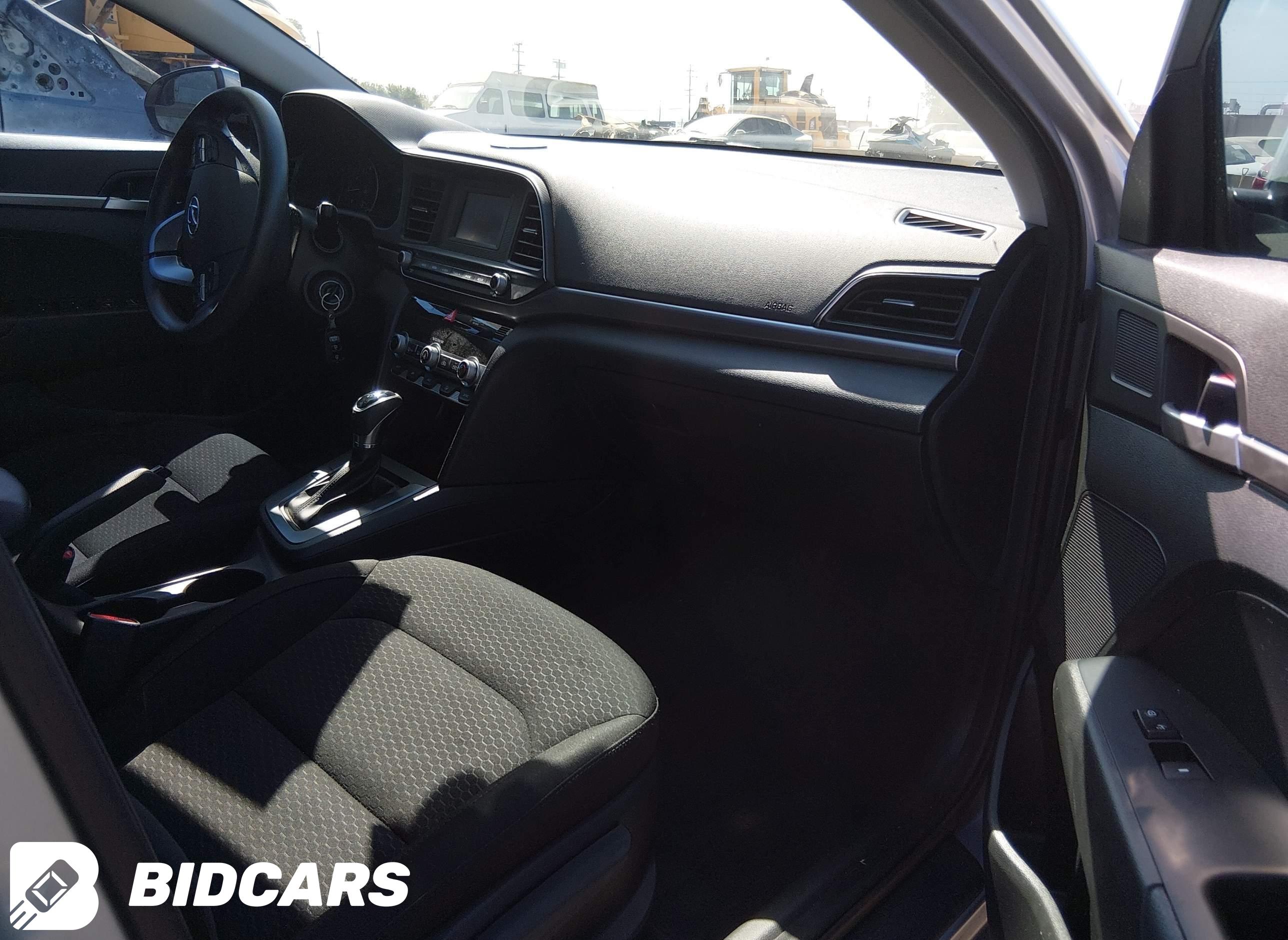 2020 Hyundai Elantra, SE