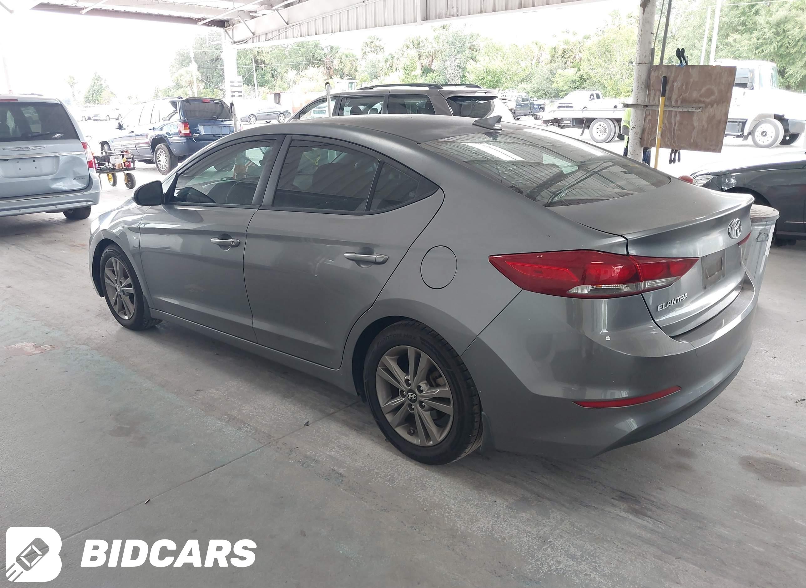 2018 Hyundai Elantra, Sel