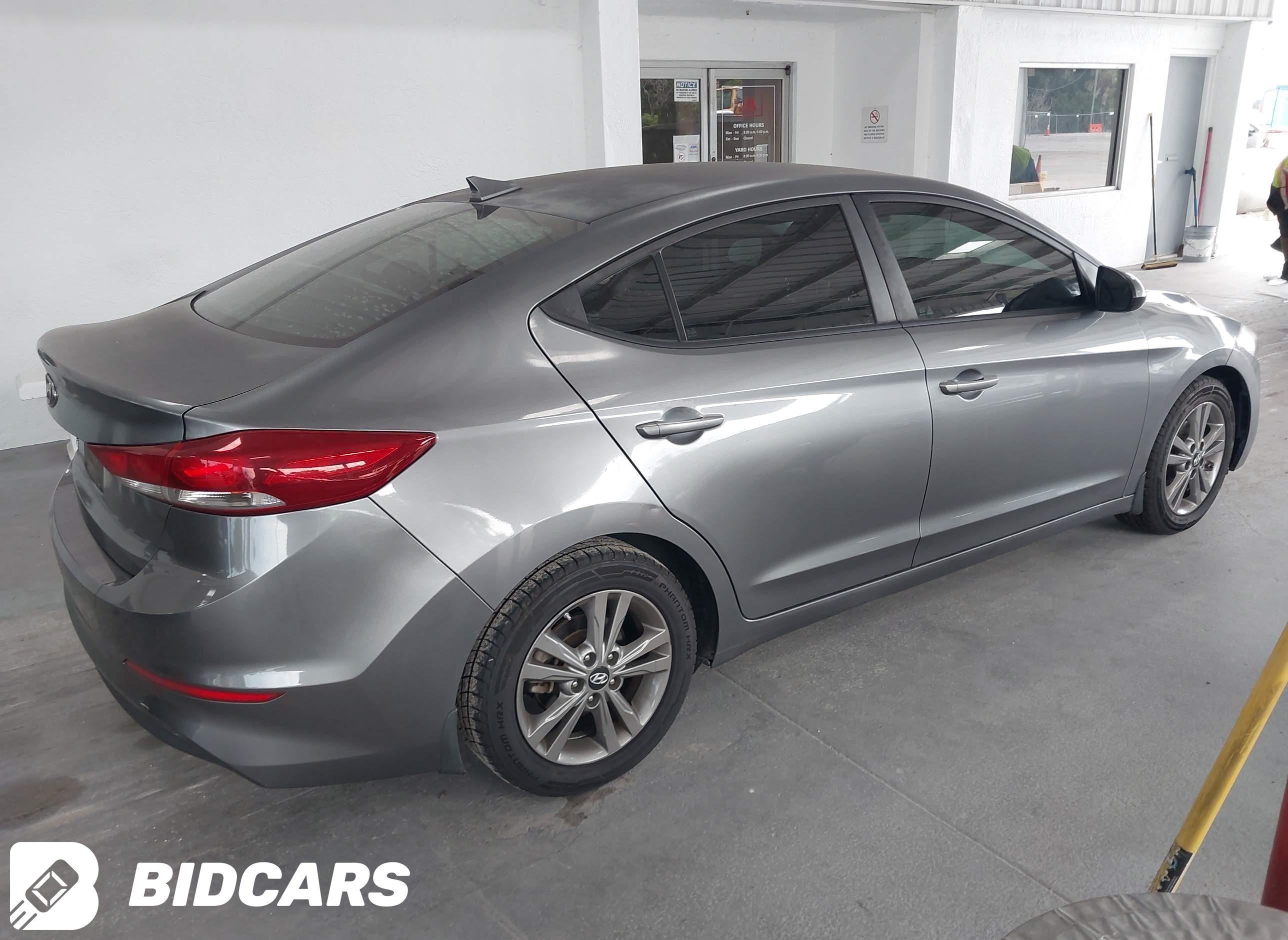 2018 Hyundai Elantra, Sel