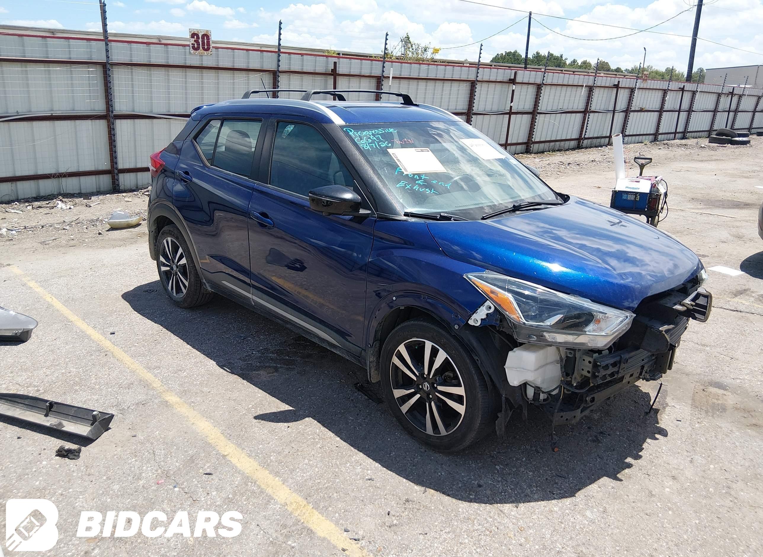 2020 Nissan Kicks, Sr Xtronic...
