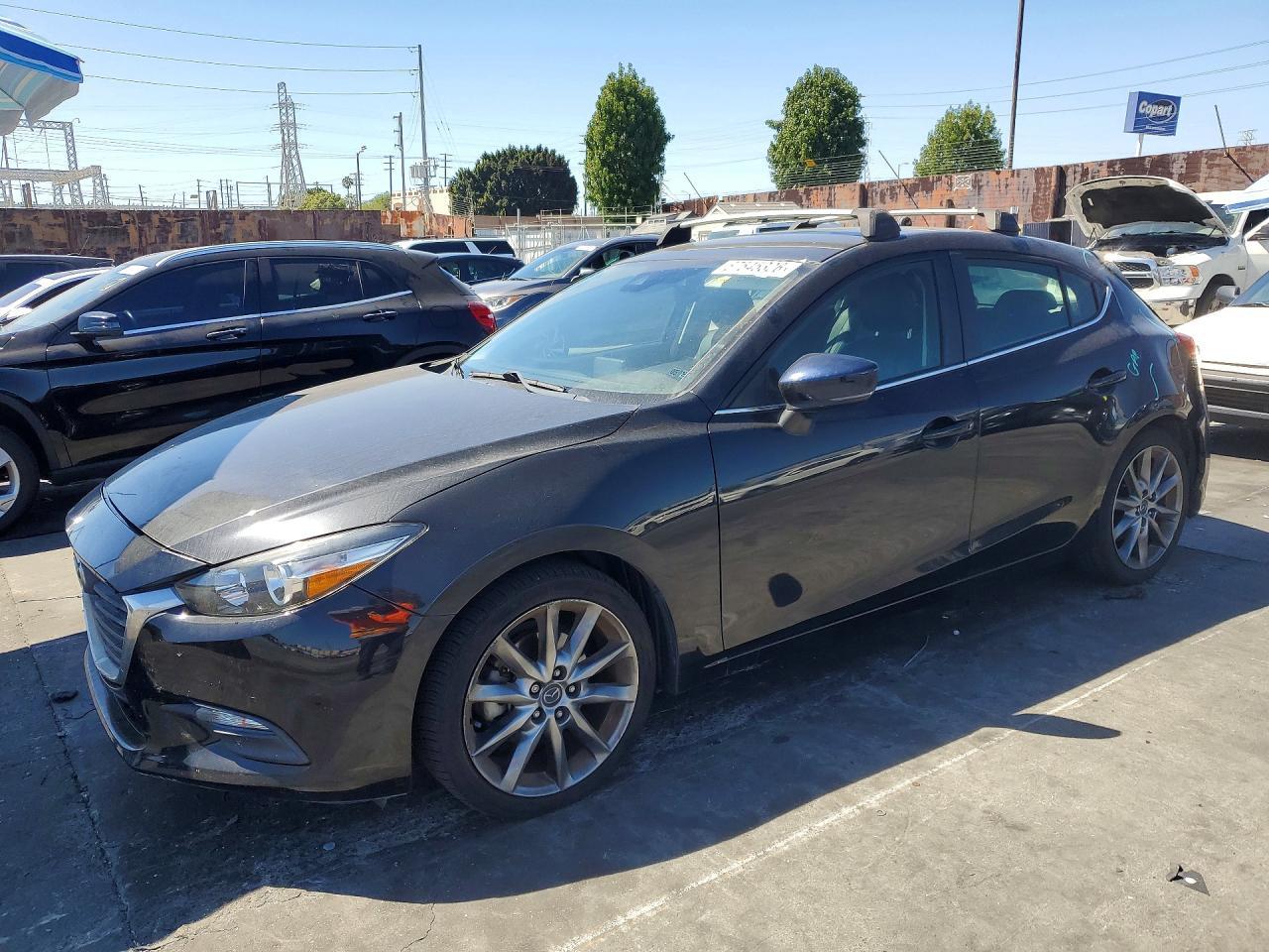 2018 Mazda 3, Touring