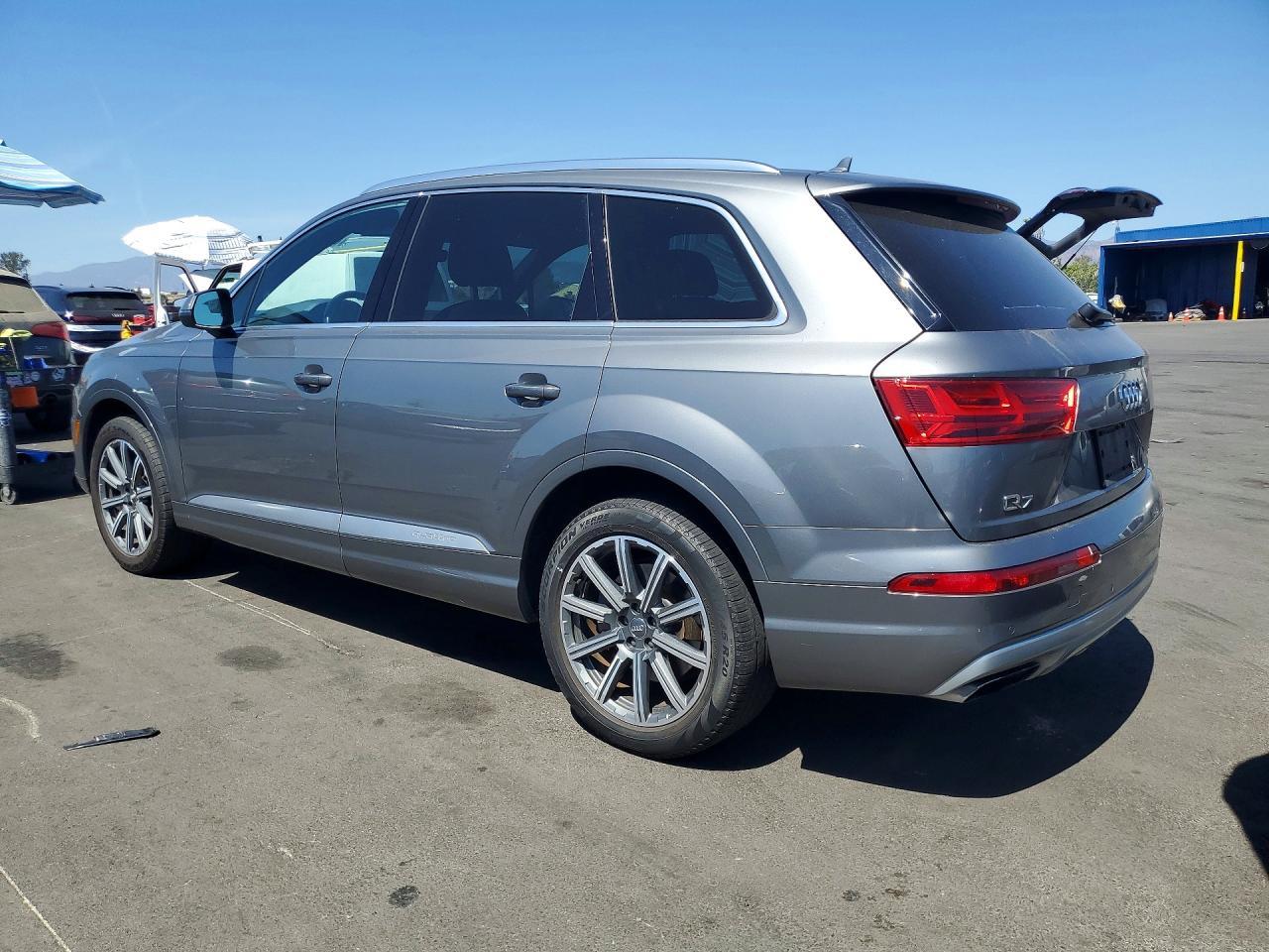 2017 Audi Q7, Premium
