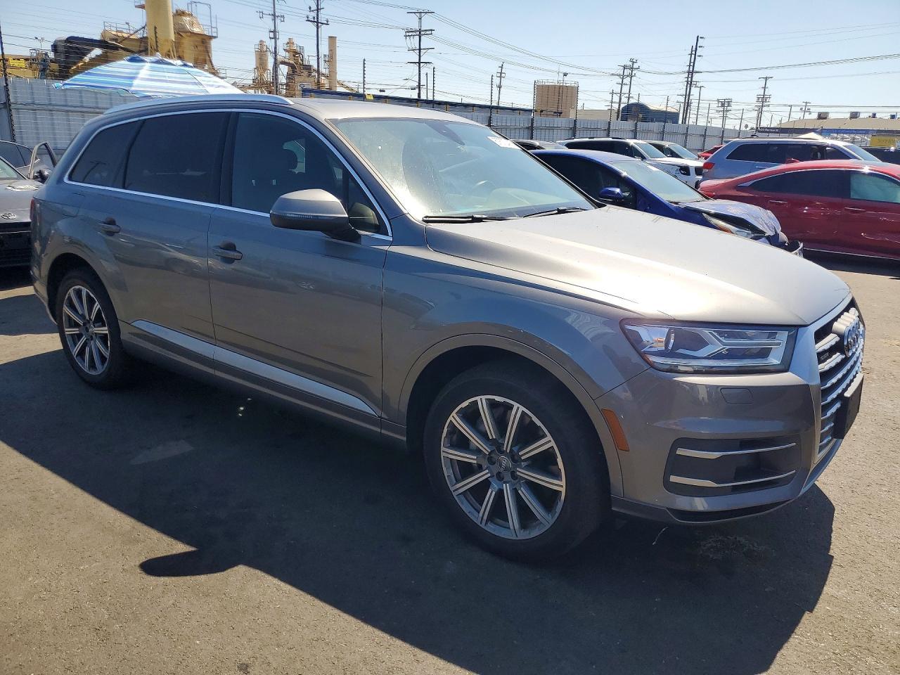 2017 Audi Q7, Premium