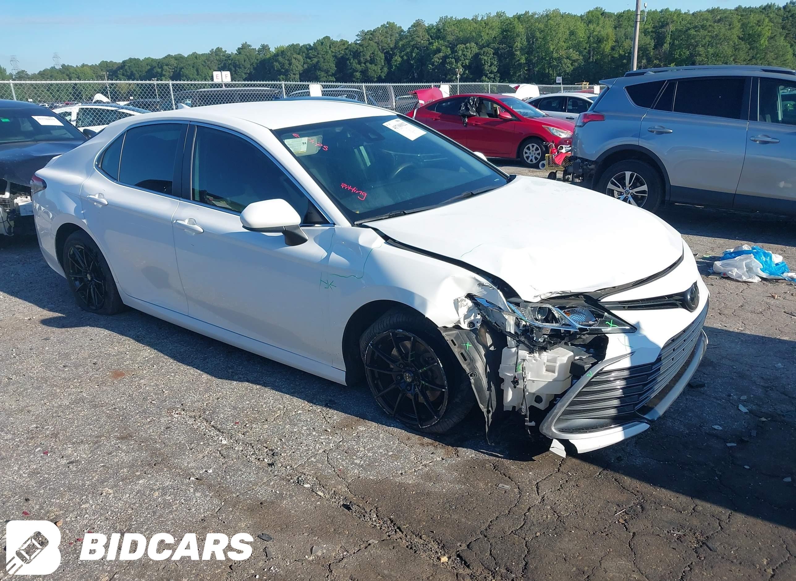 2021 Toyota Camry, LE