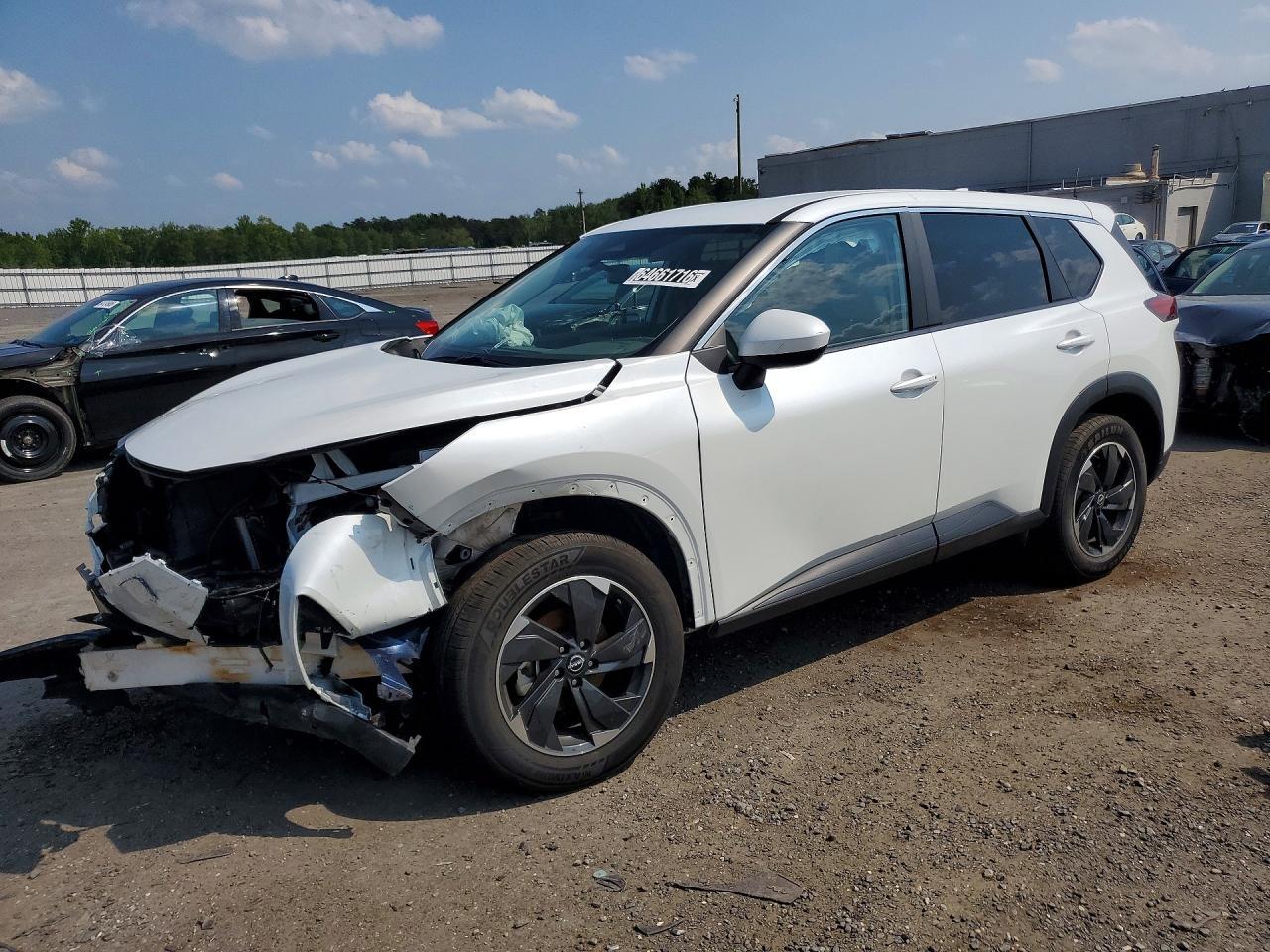 2025 Nissan Rogue, SV