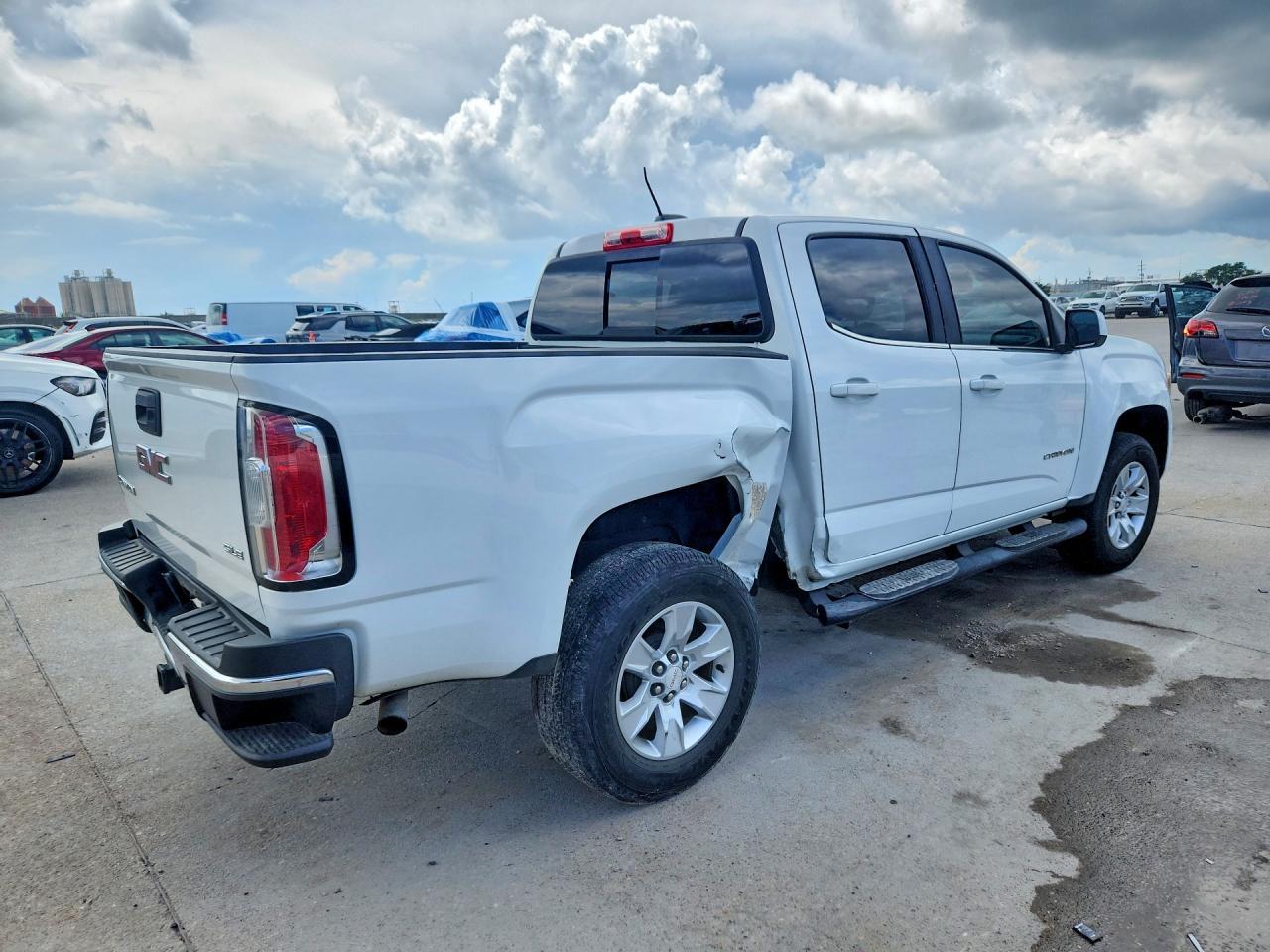 2017 GMC Canyon, Sle