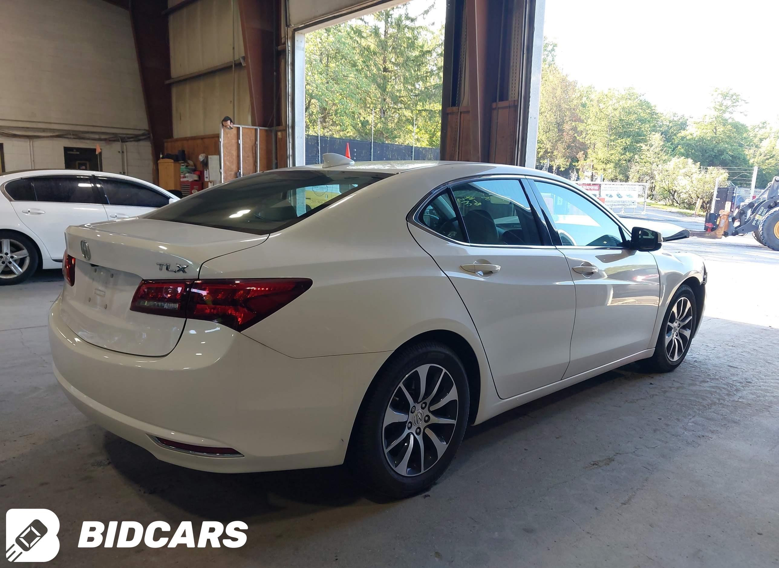 2015 Acura TLX, Tech