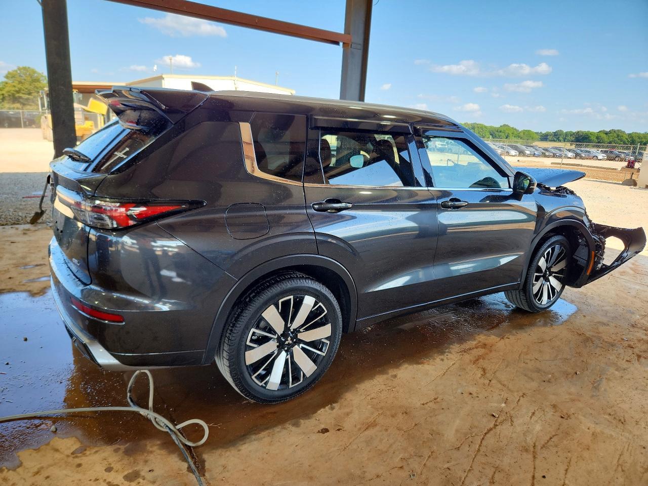 2025 Mitsubishi Outlander, Sel