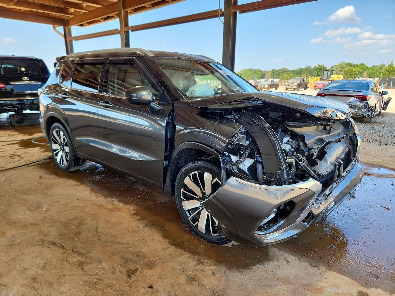 2025 Mitsubishi Outlander, Sel