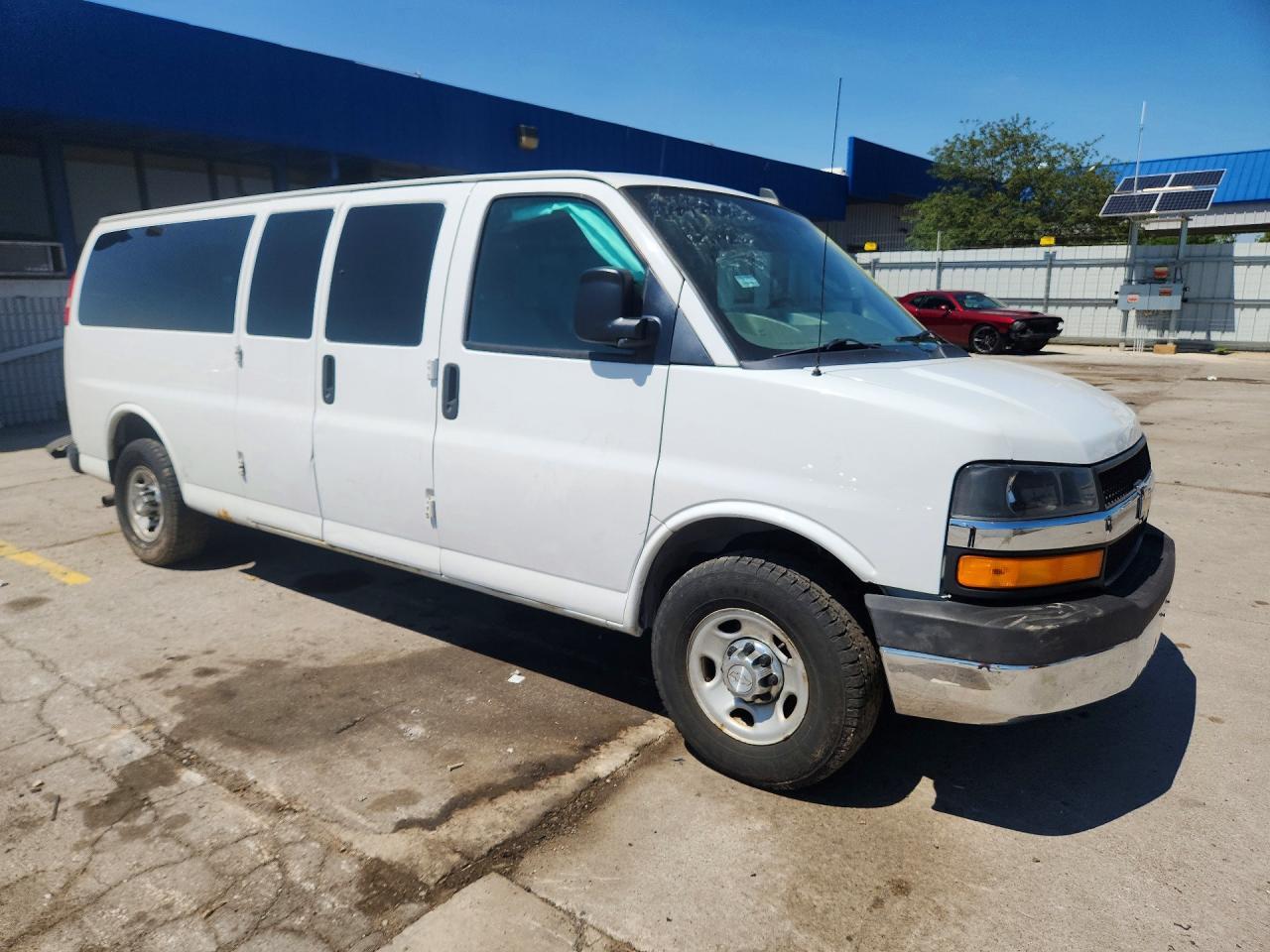 2017 Chevrolet Express, LT