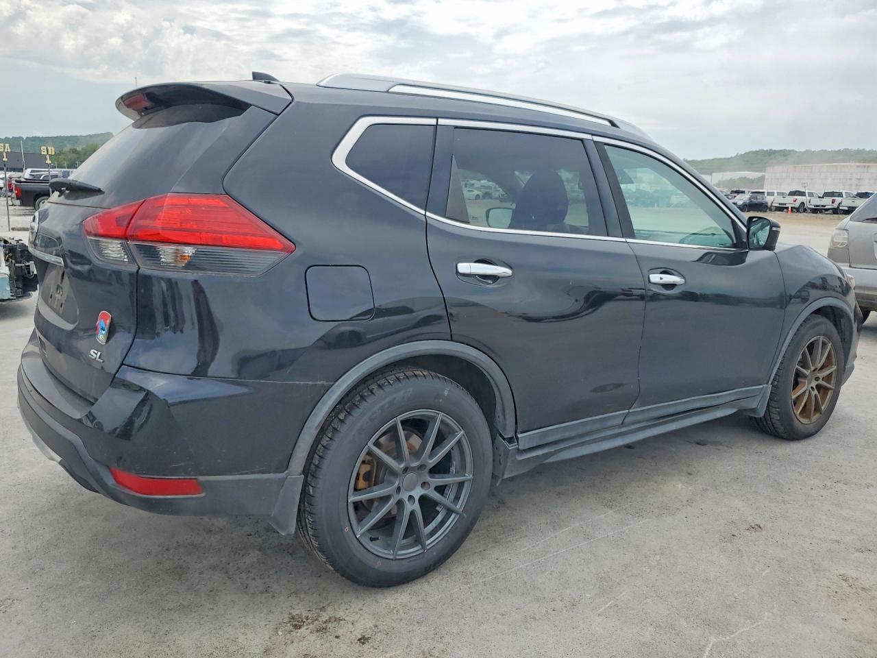2017 Nissan Rogue, SL