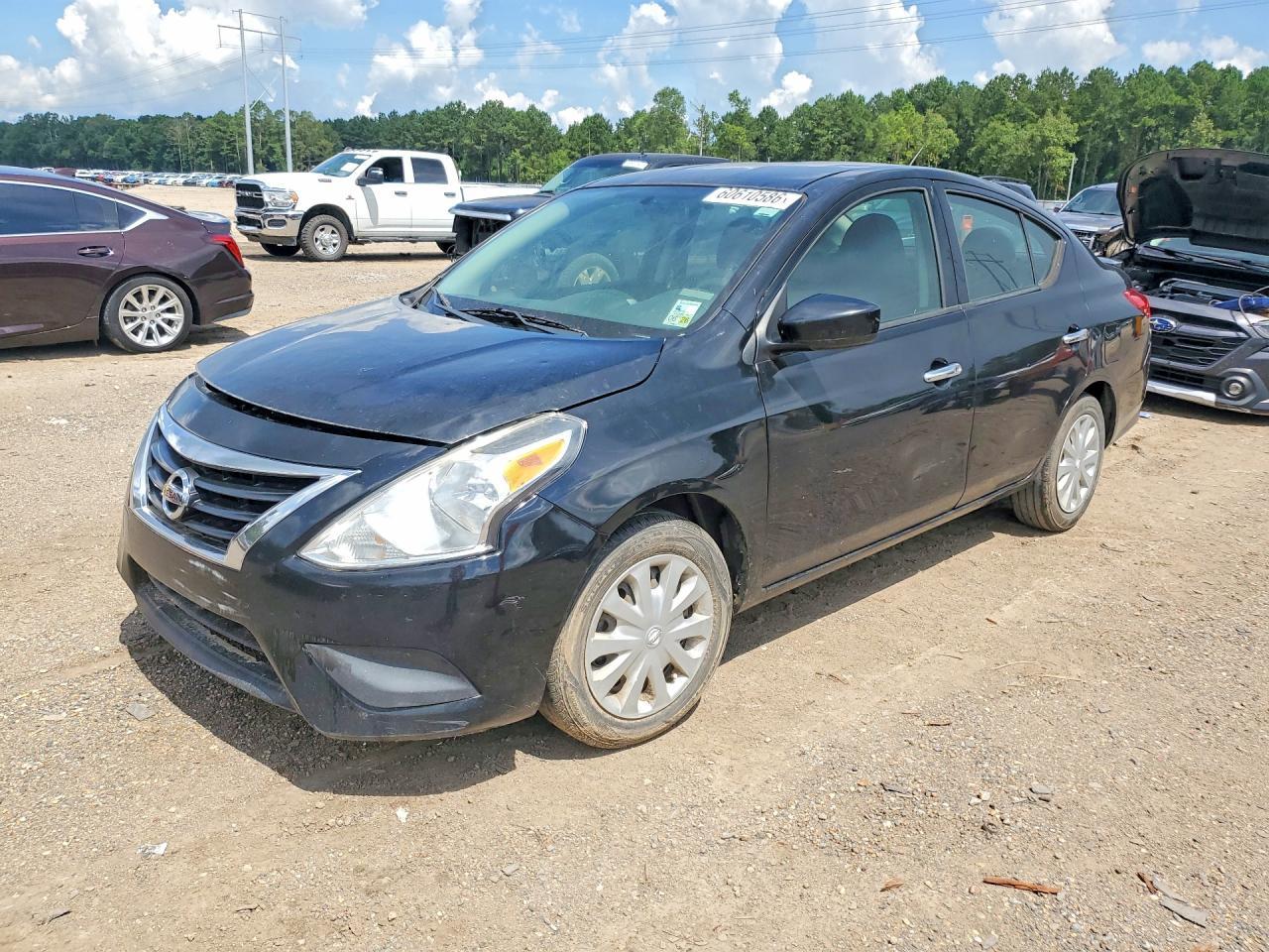 2019 Nissan Versa, SV