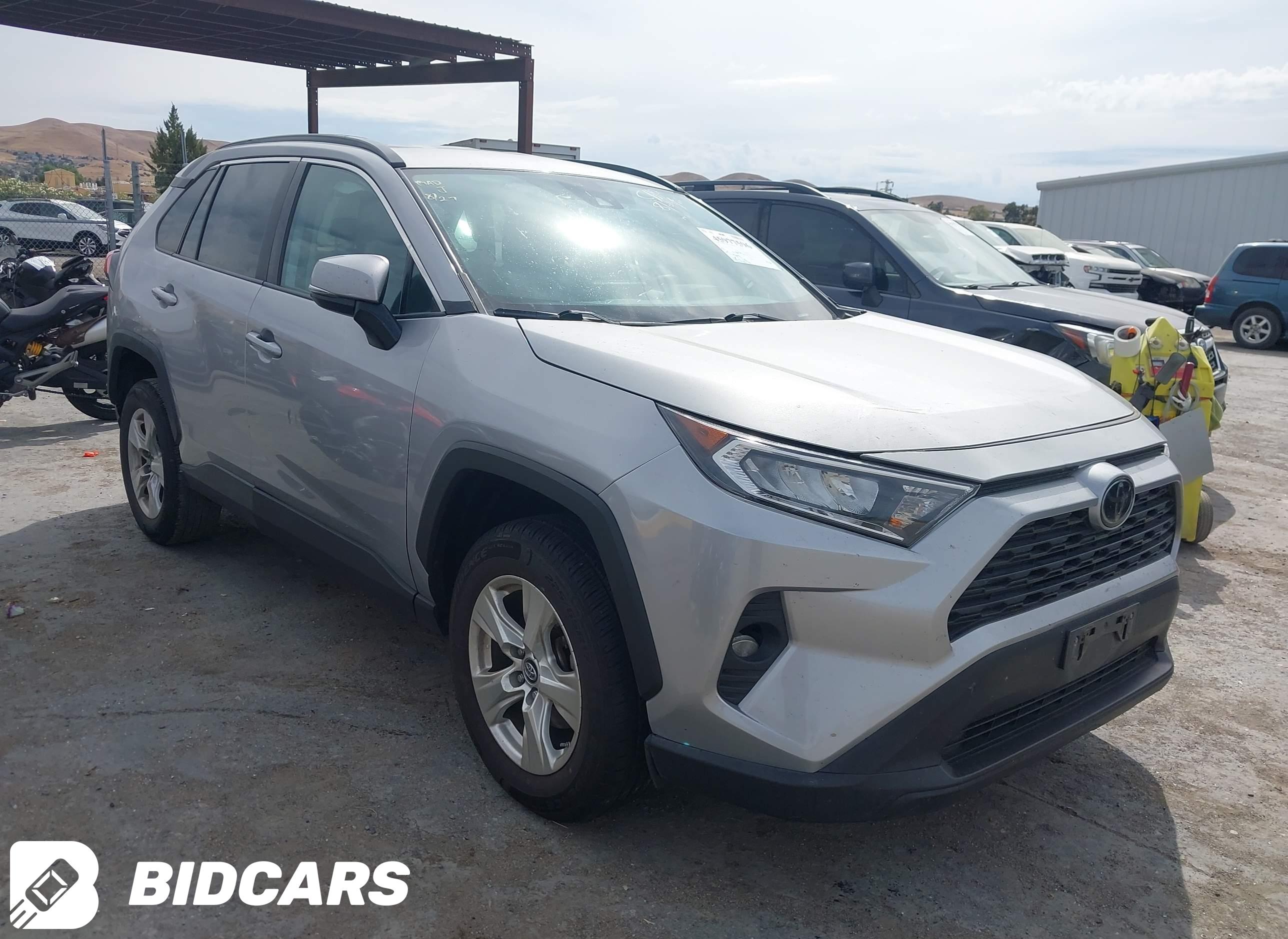 2020 Toyota RAV4, Xle