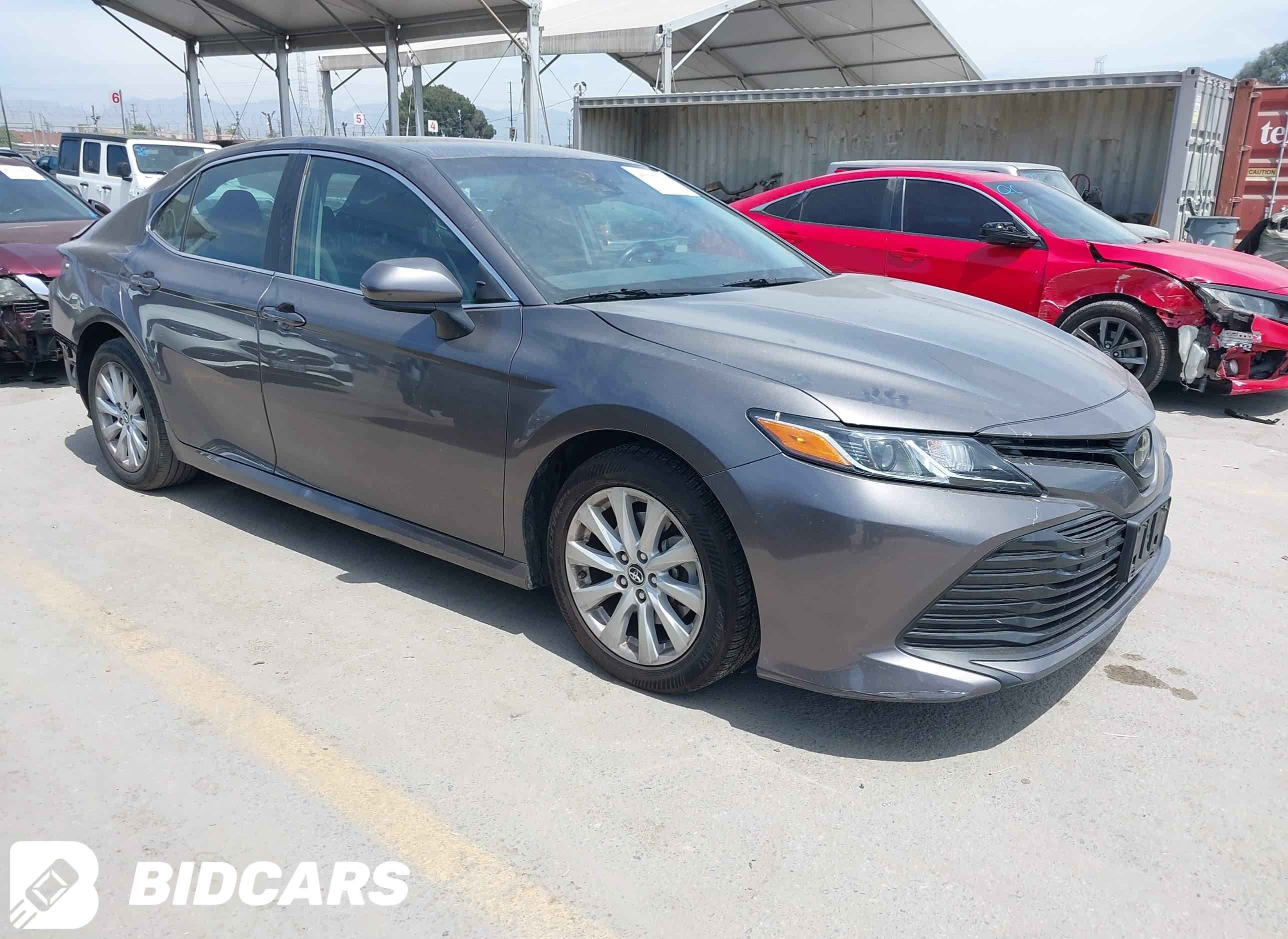 2019 Toyota Camry, LE
