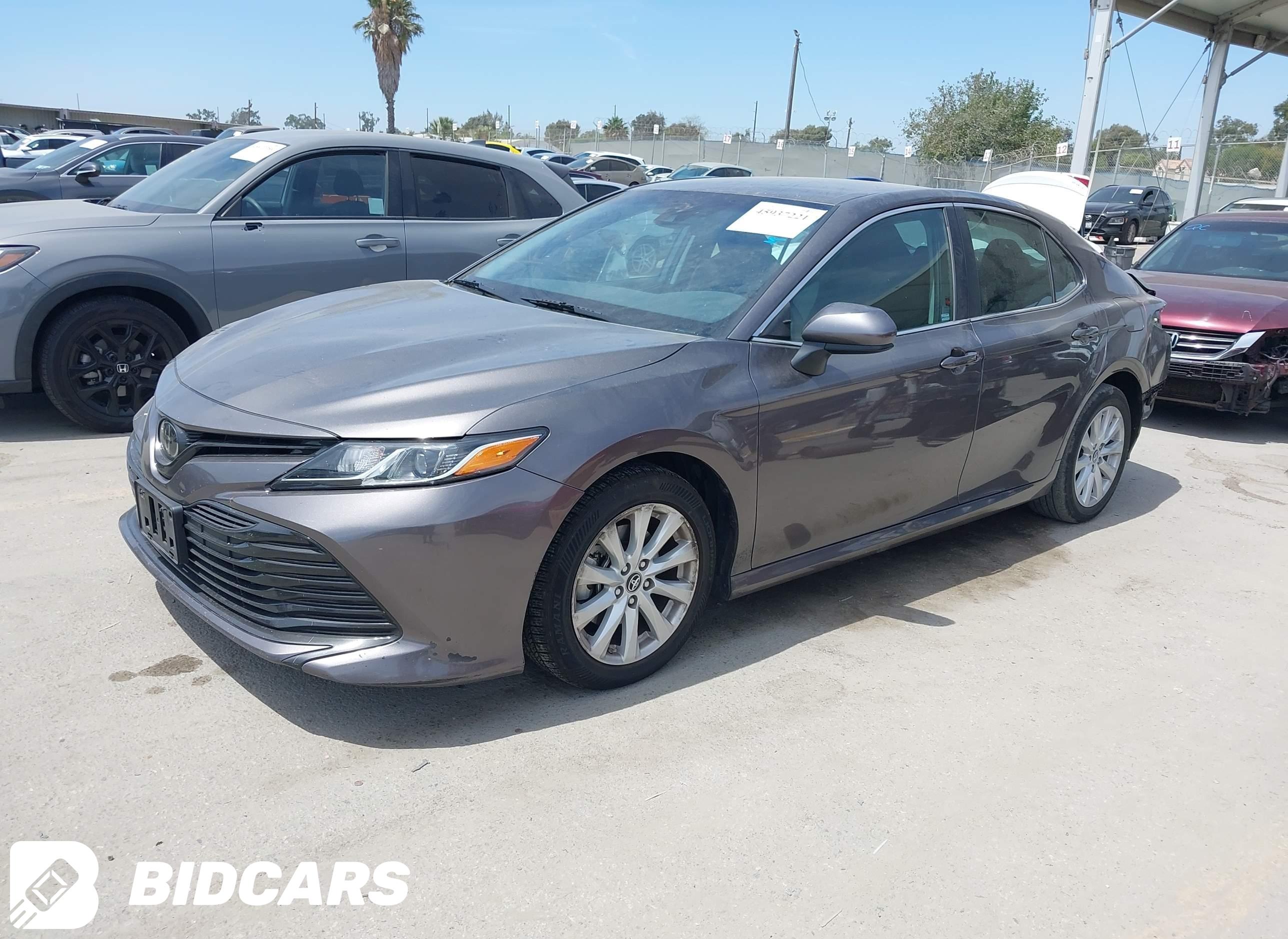 2019 Toyota Camry, LE