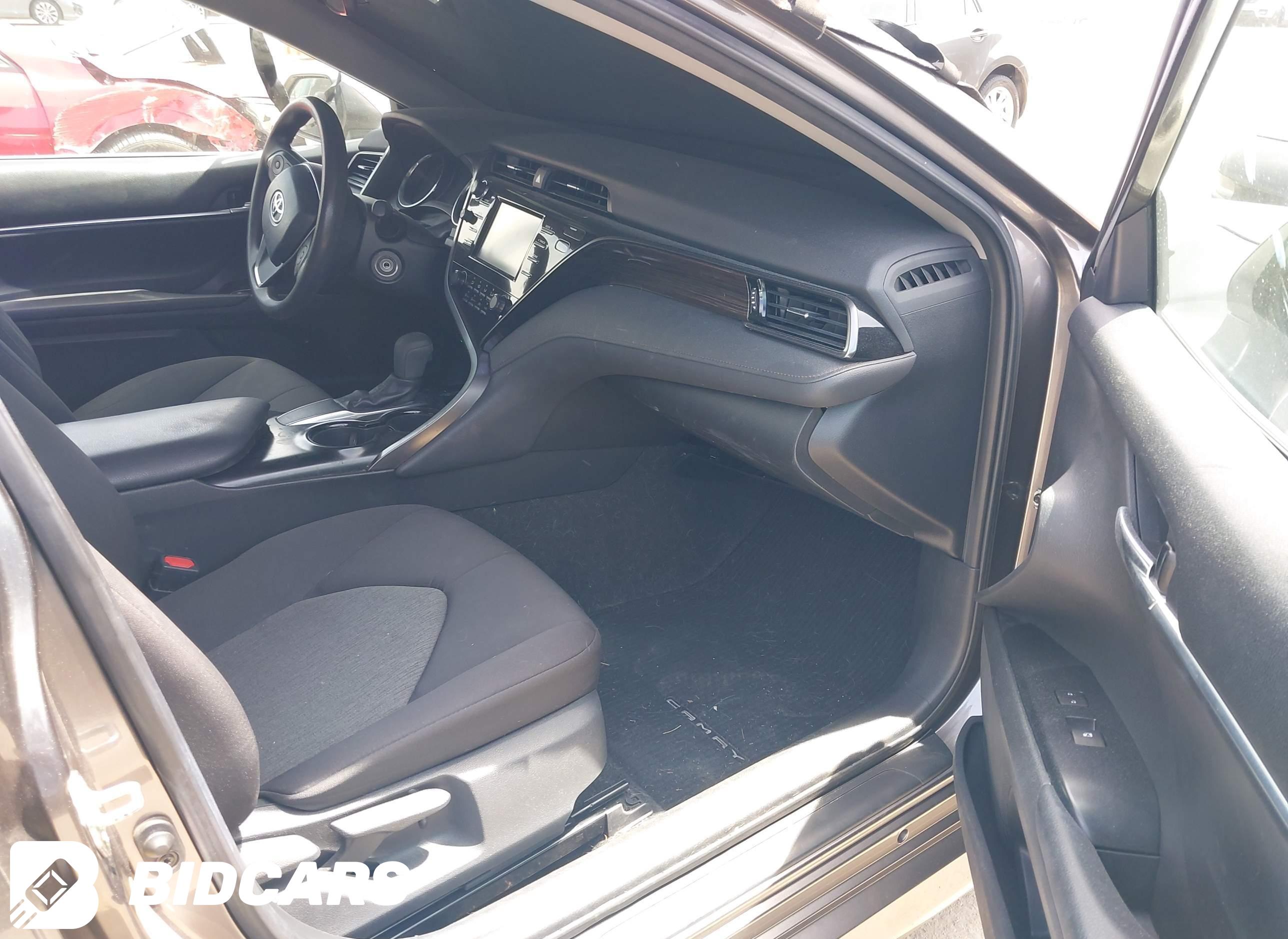 2019 Toyota Camry, LE