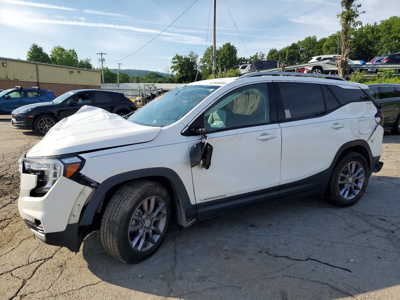 2022 GMC Terrain, Slt