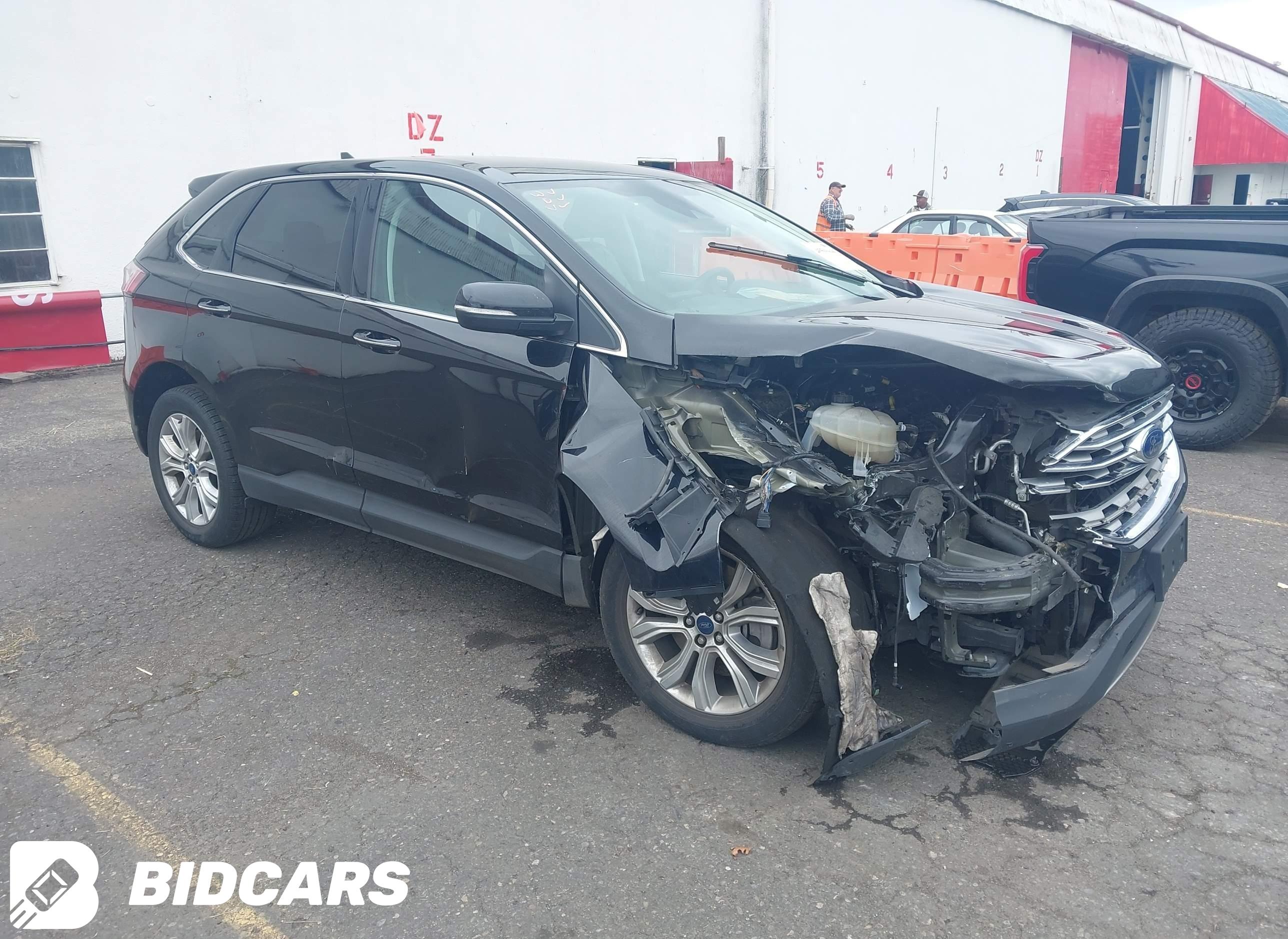 2022 Ford Edge, Titanium