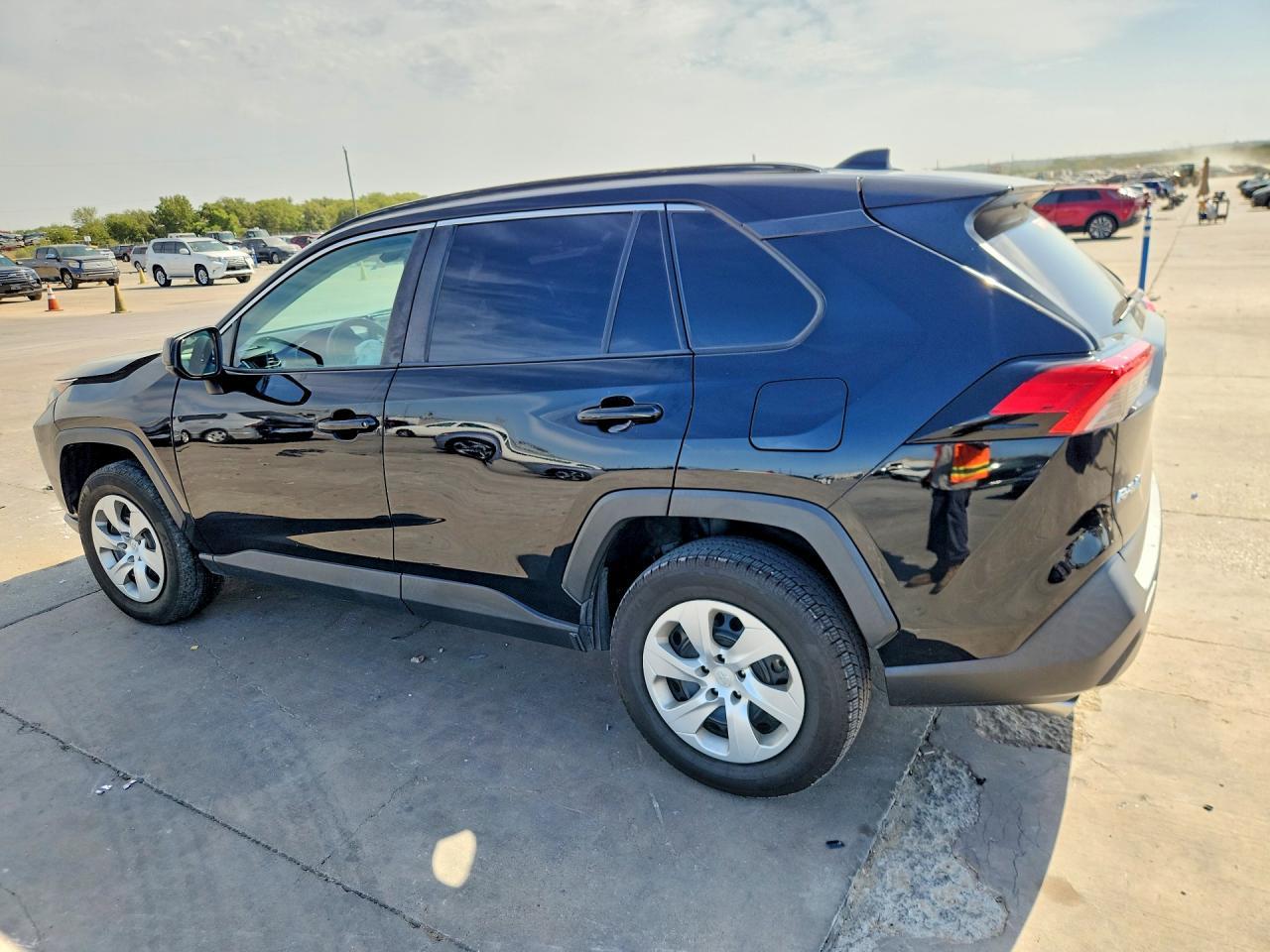 2021 Toyota RAV4, LE