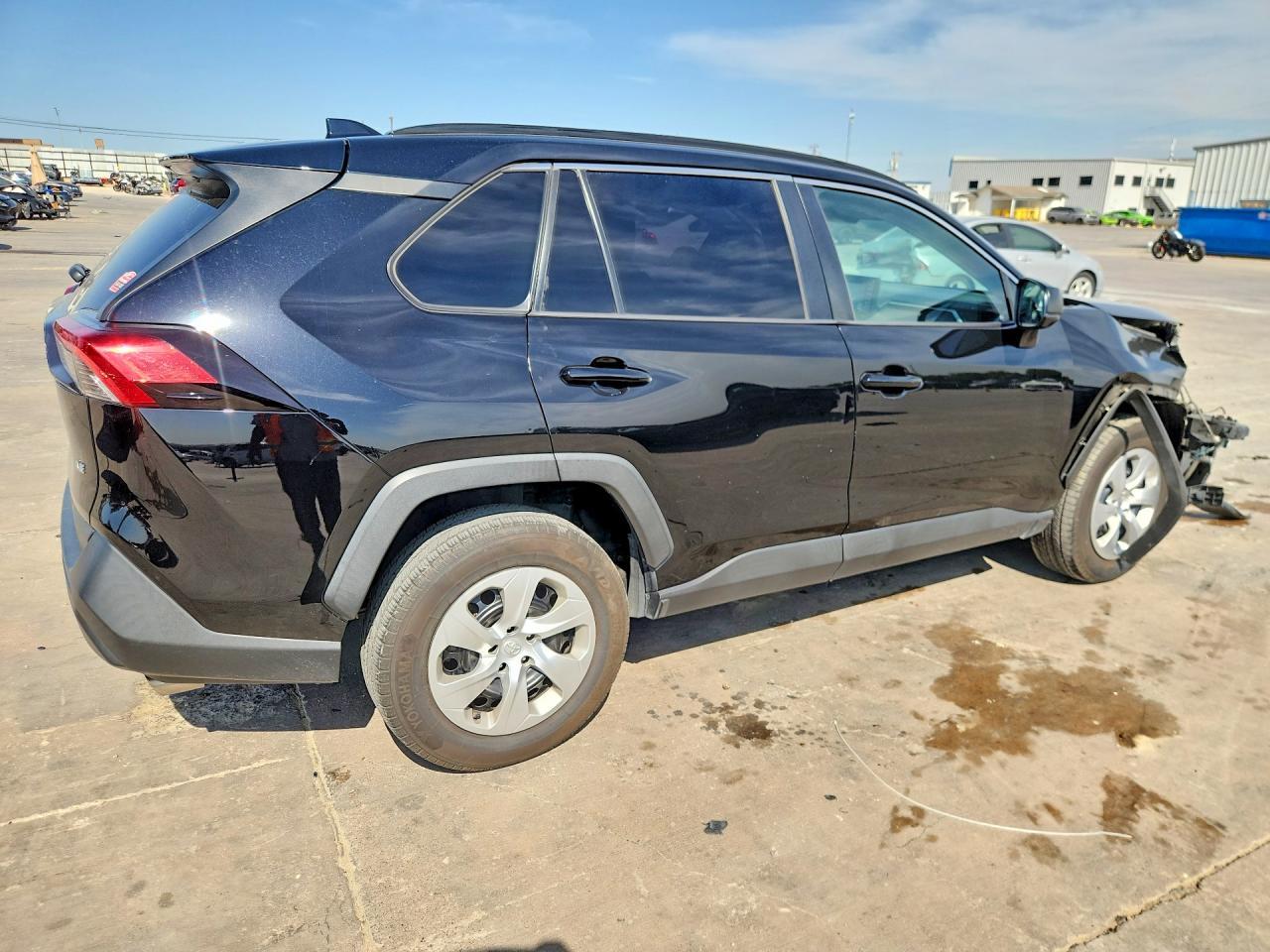 2021 Toyota RAV4, LE