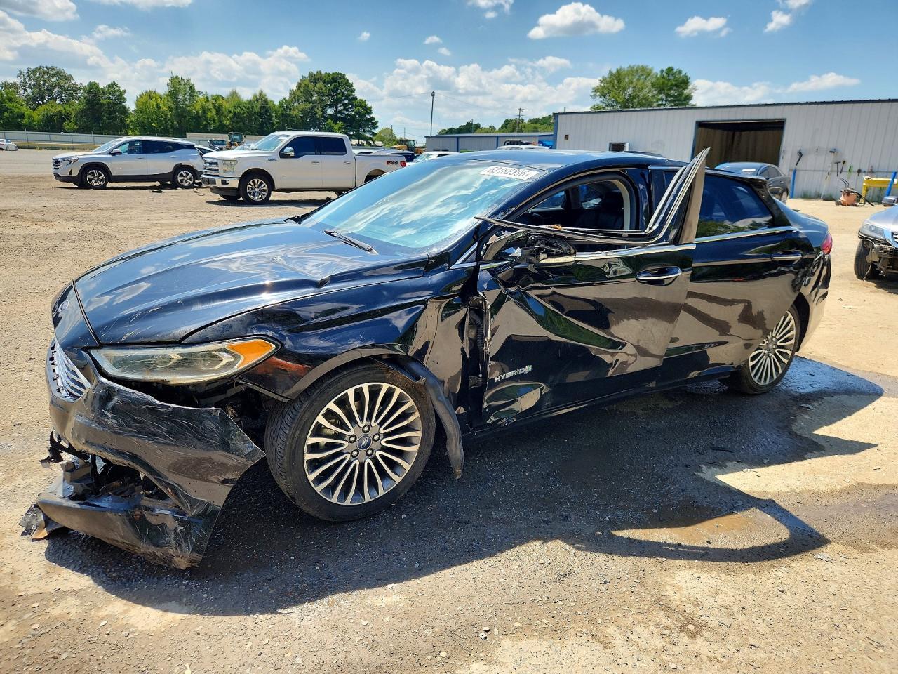2017 Ford Fusion, Titanium Hev