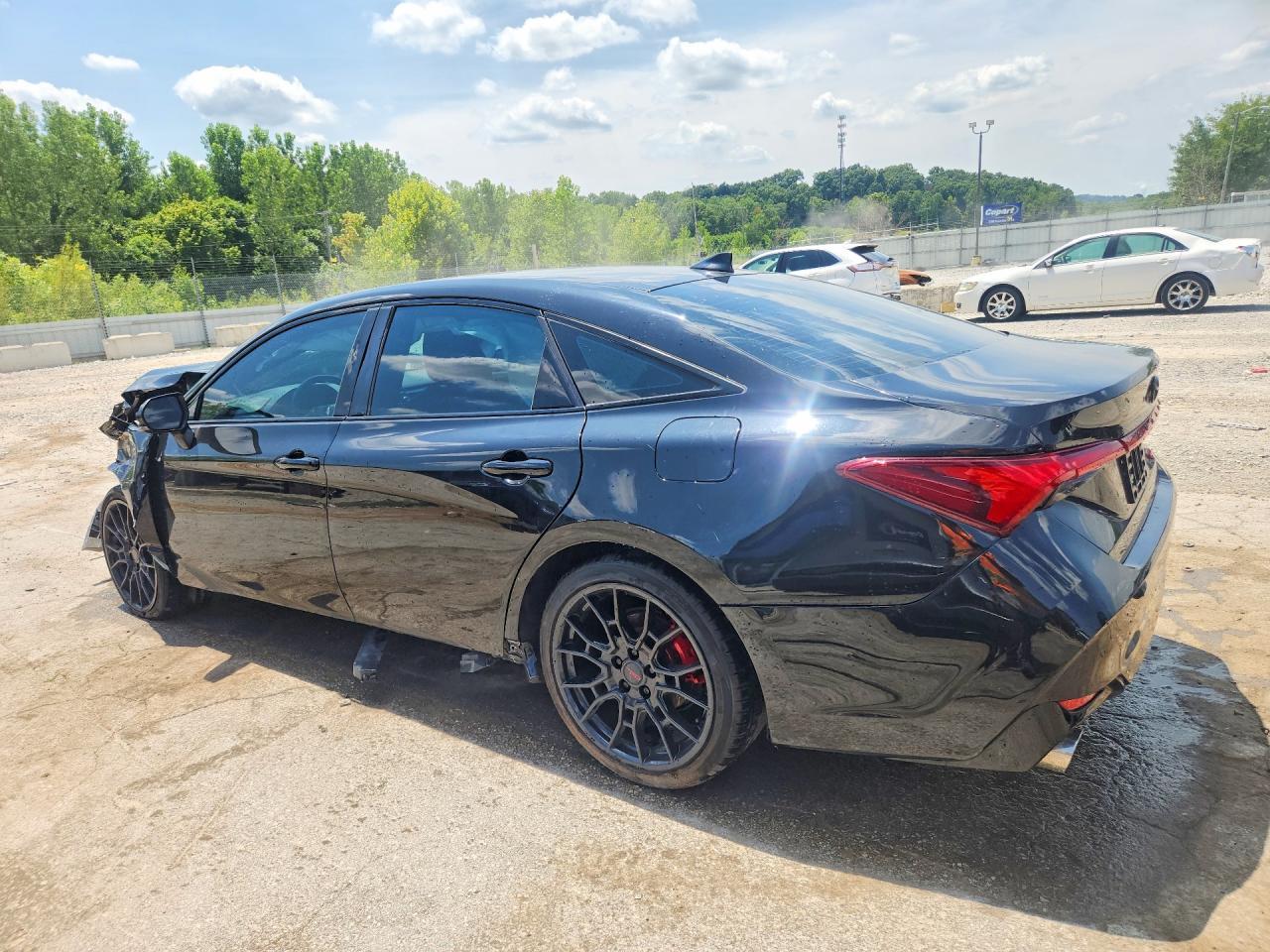2020 Toyota Avalon, Trd