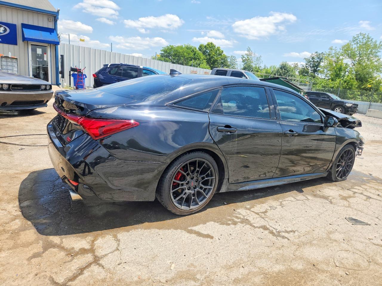 2020 Toyota Avalon, Trd