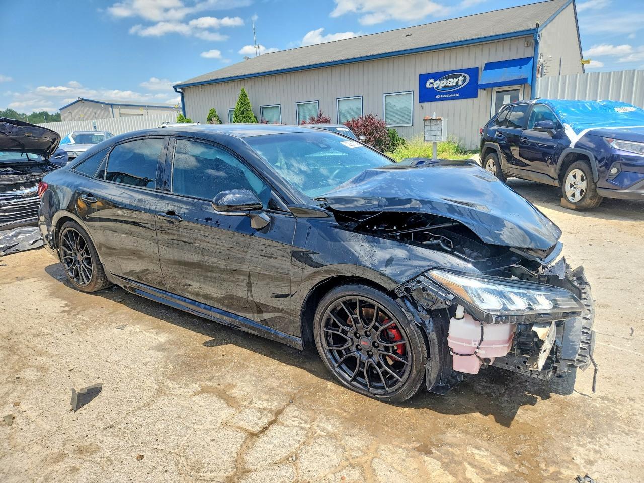 2020 Toyota Avalon, Trd