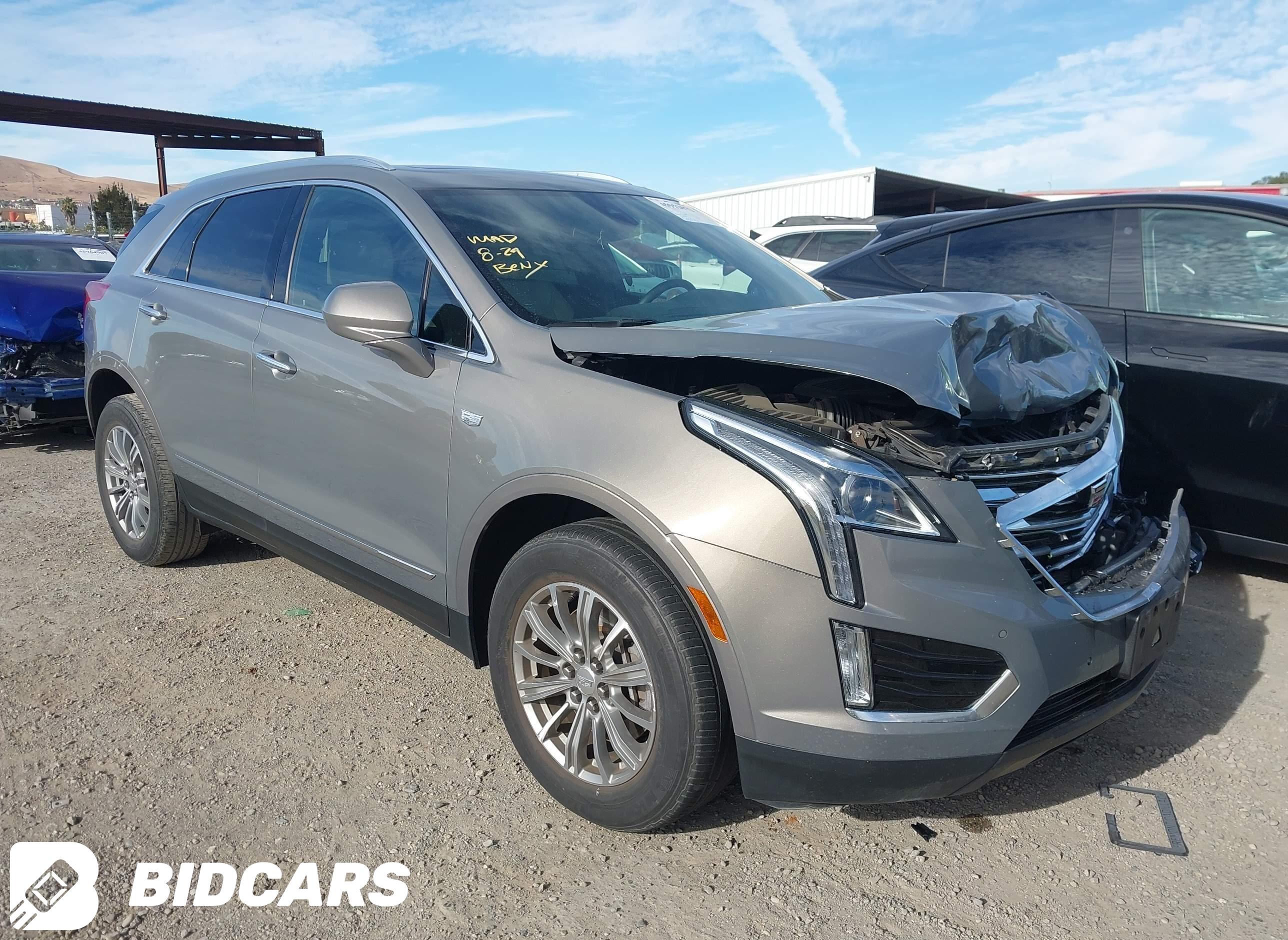 2017 Cadillac XT5, Luxury