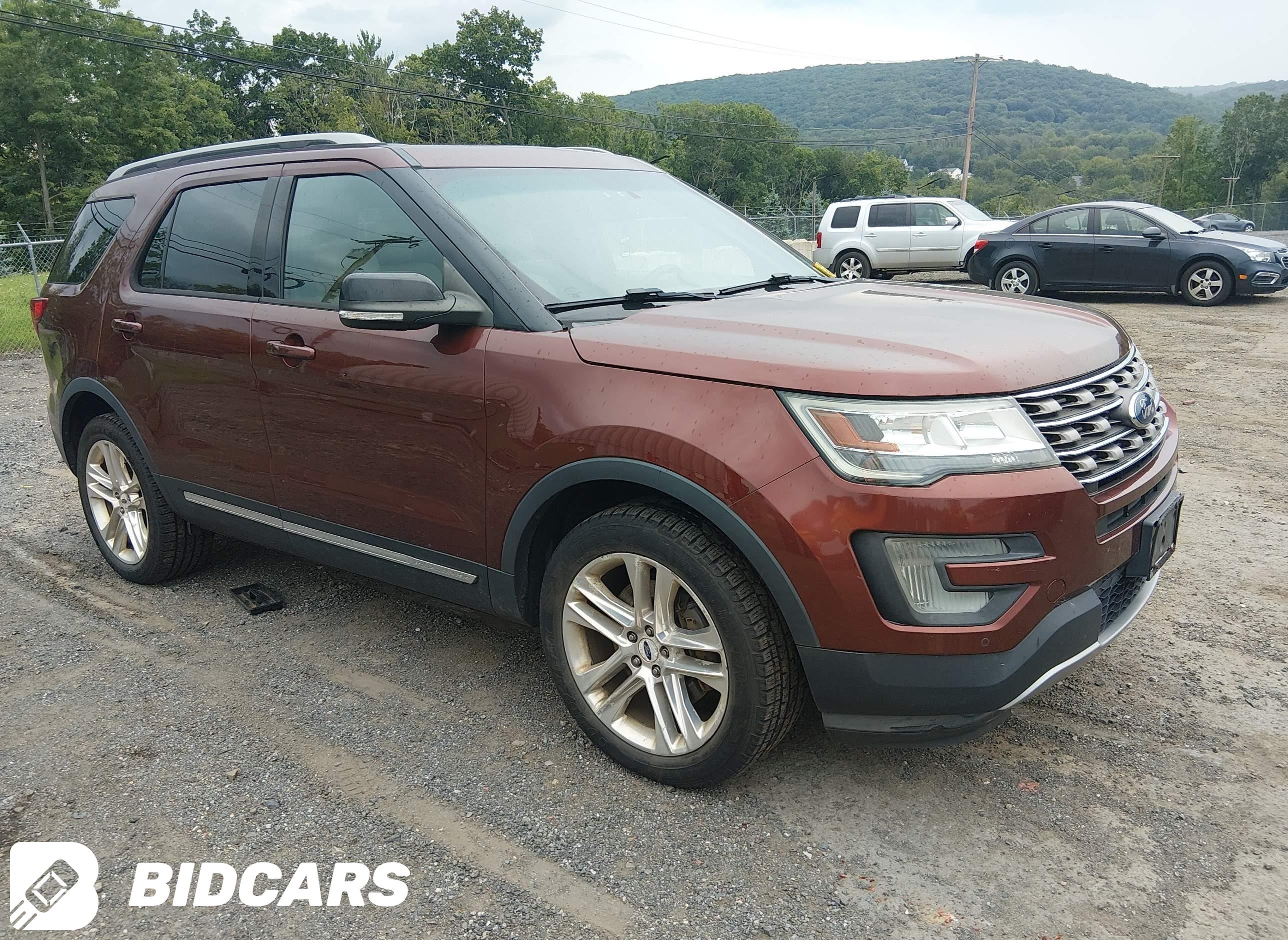 2016 Ford Explorer, Xlt