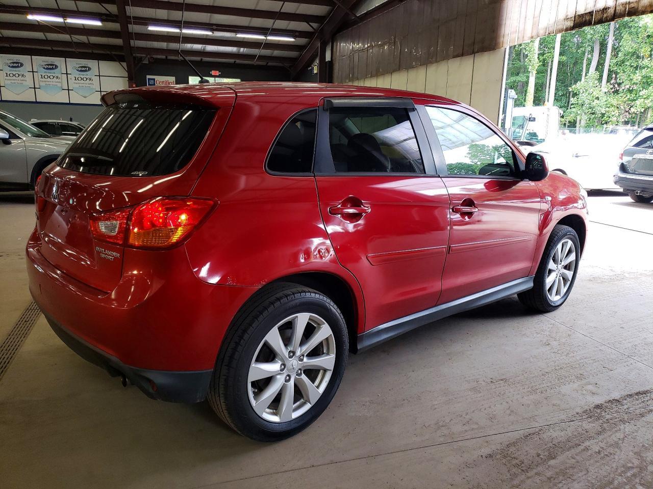 2015 Mitsubishi Outlander, ES