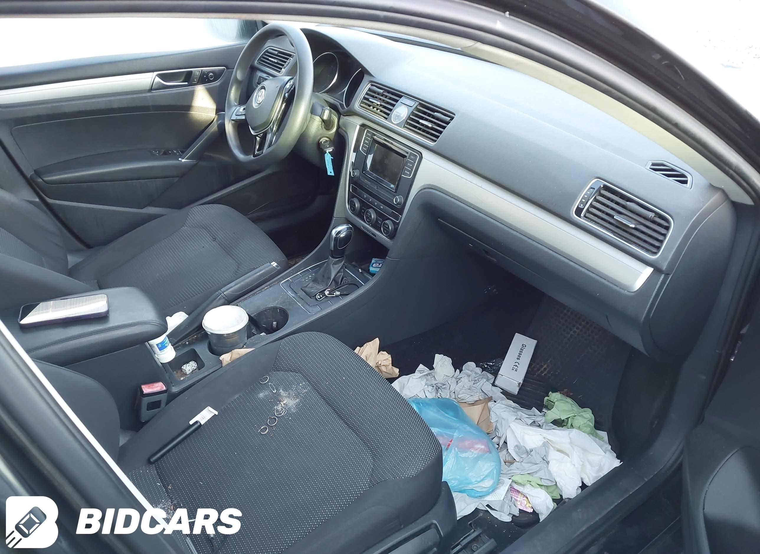 2017 Volkswagen Passat, 1.8T S