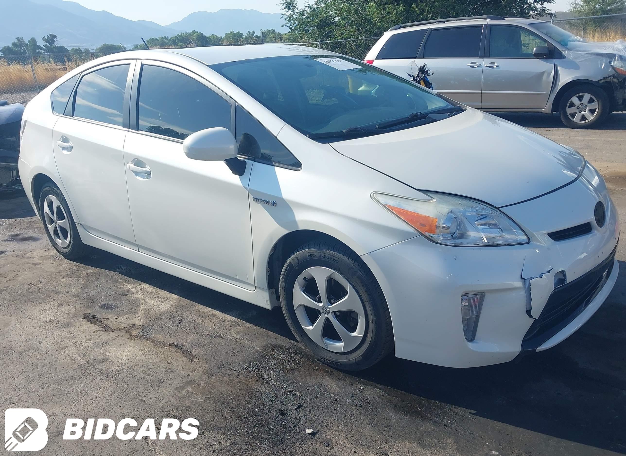 2015 Toyota Prius, Two