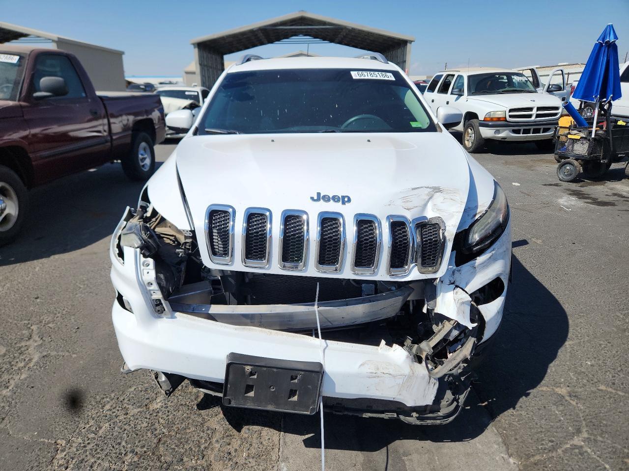 2018 Jeep Cherokee, Latitude
