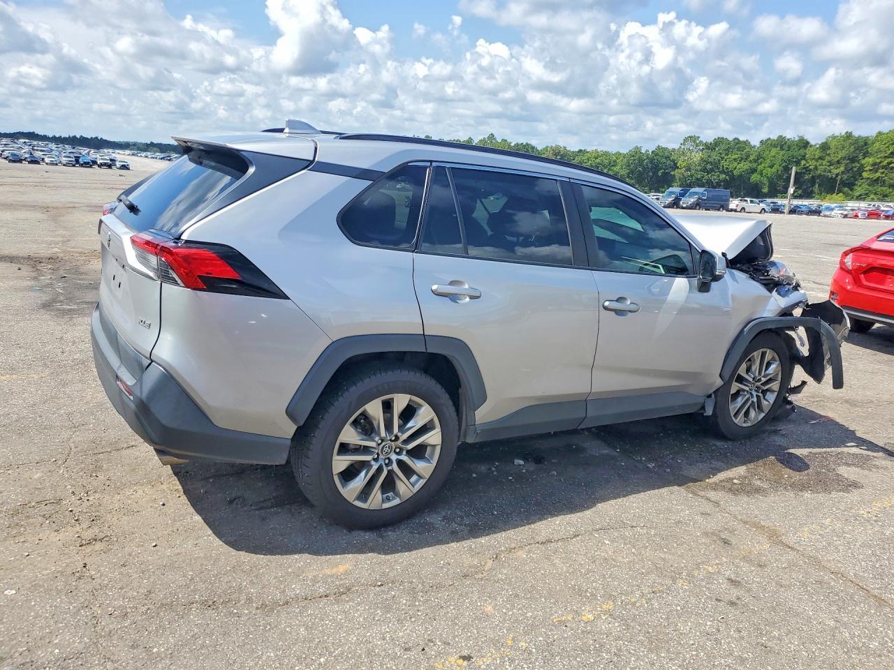 2019 Toyota RAV4, Xle Premium