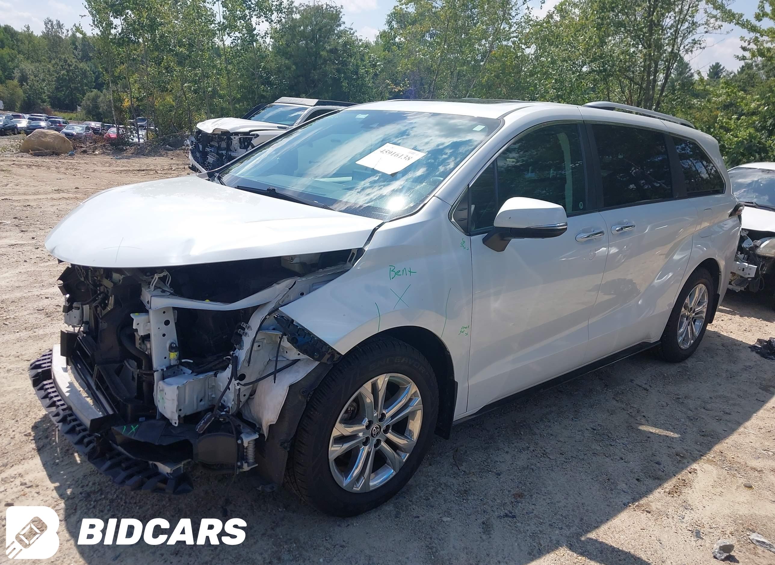 2022 Toyota Sienna, Platinum