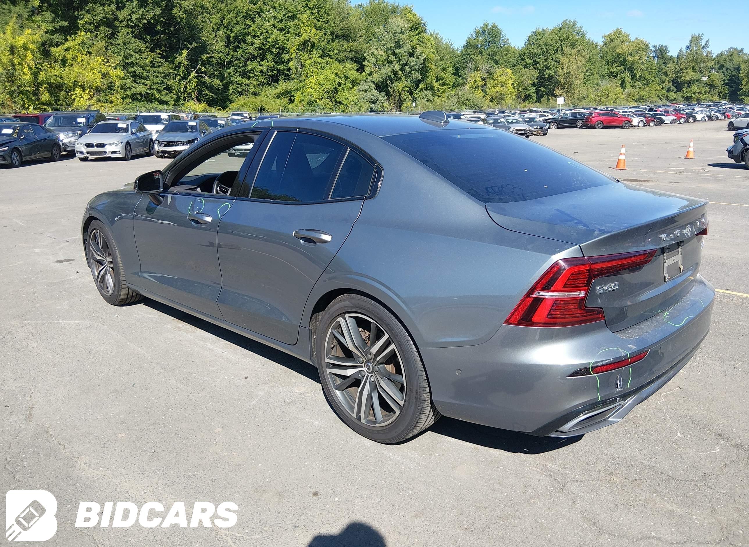 2019 Volvo S60, T6 R-Design