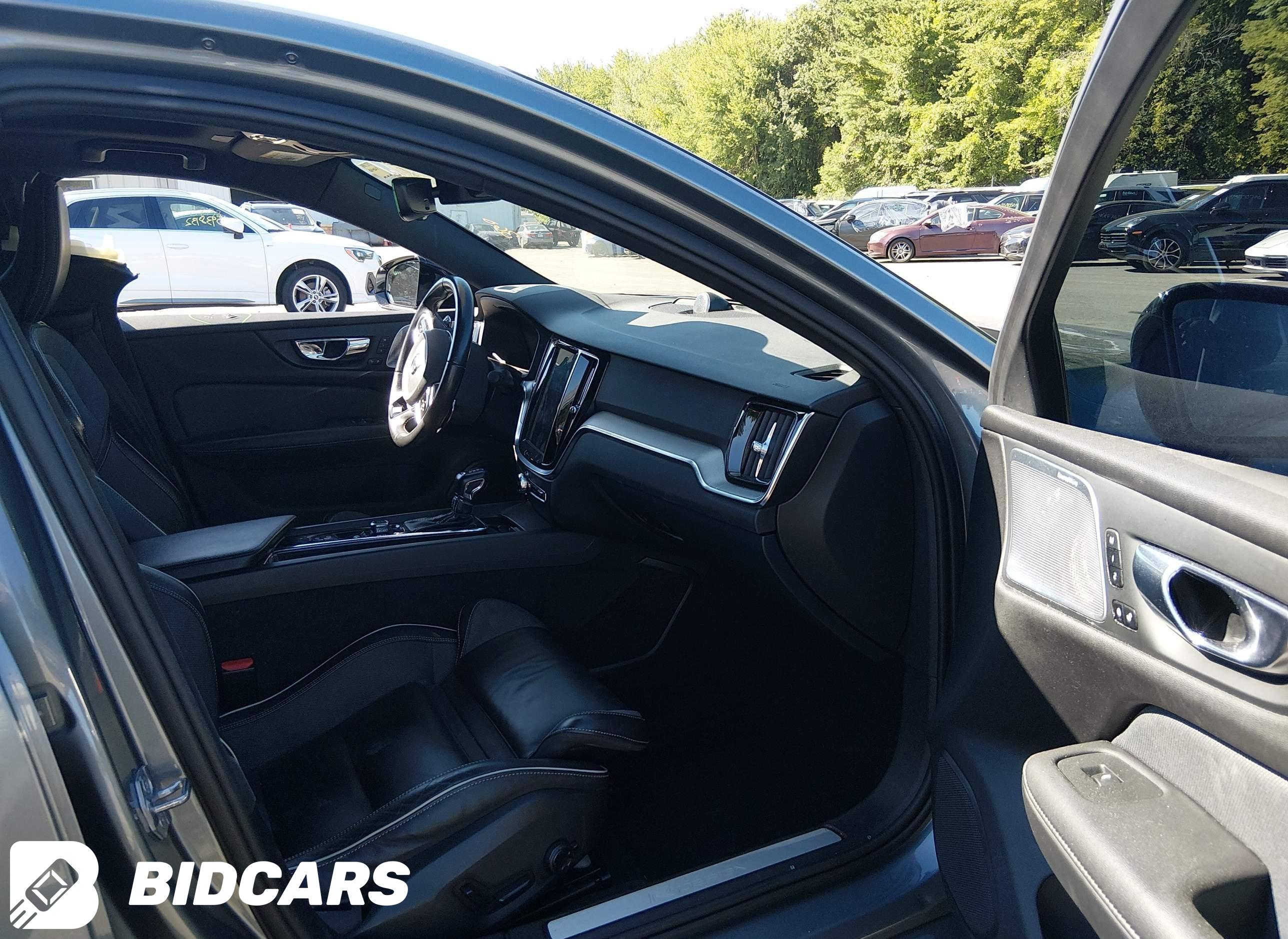 2019 Volvo S60, T6 R-Design