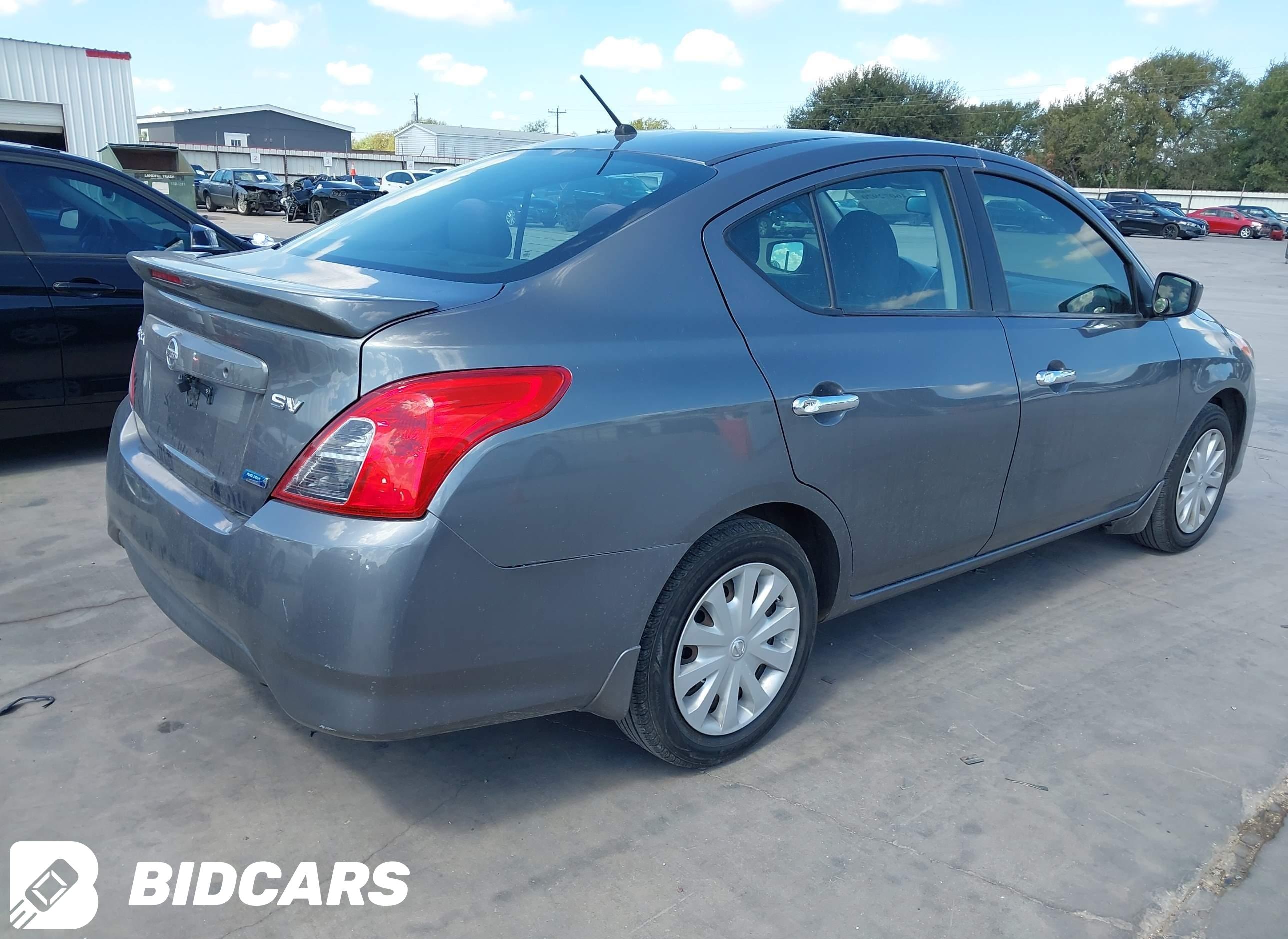 2016 Nissan Versa, 1.6 SV