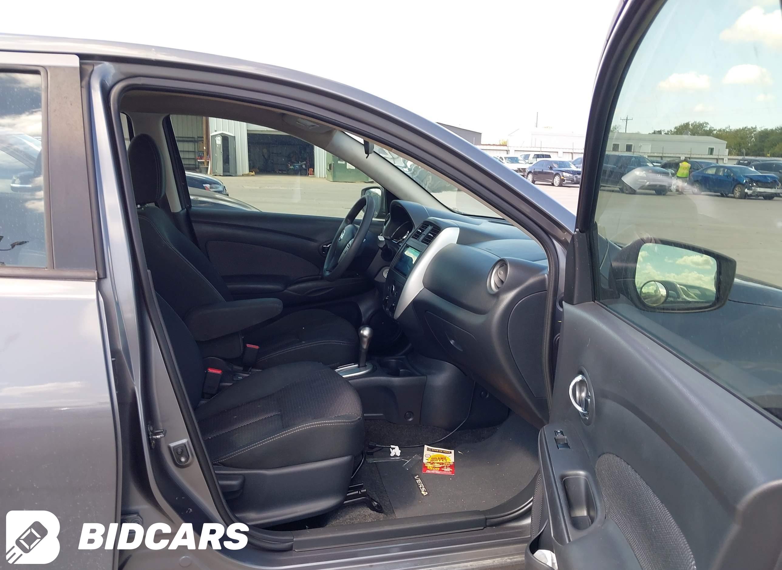 2016 Nissan Versa, 1.6 SV
