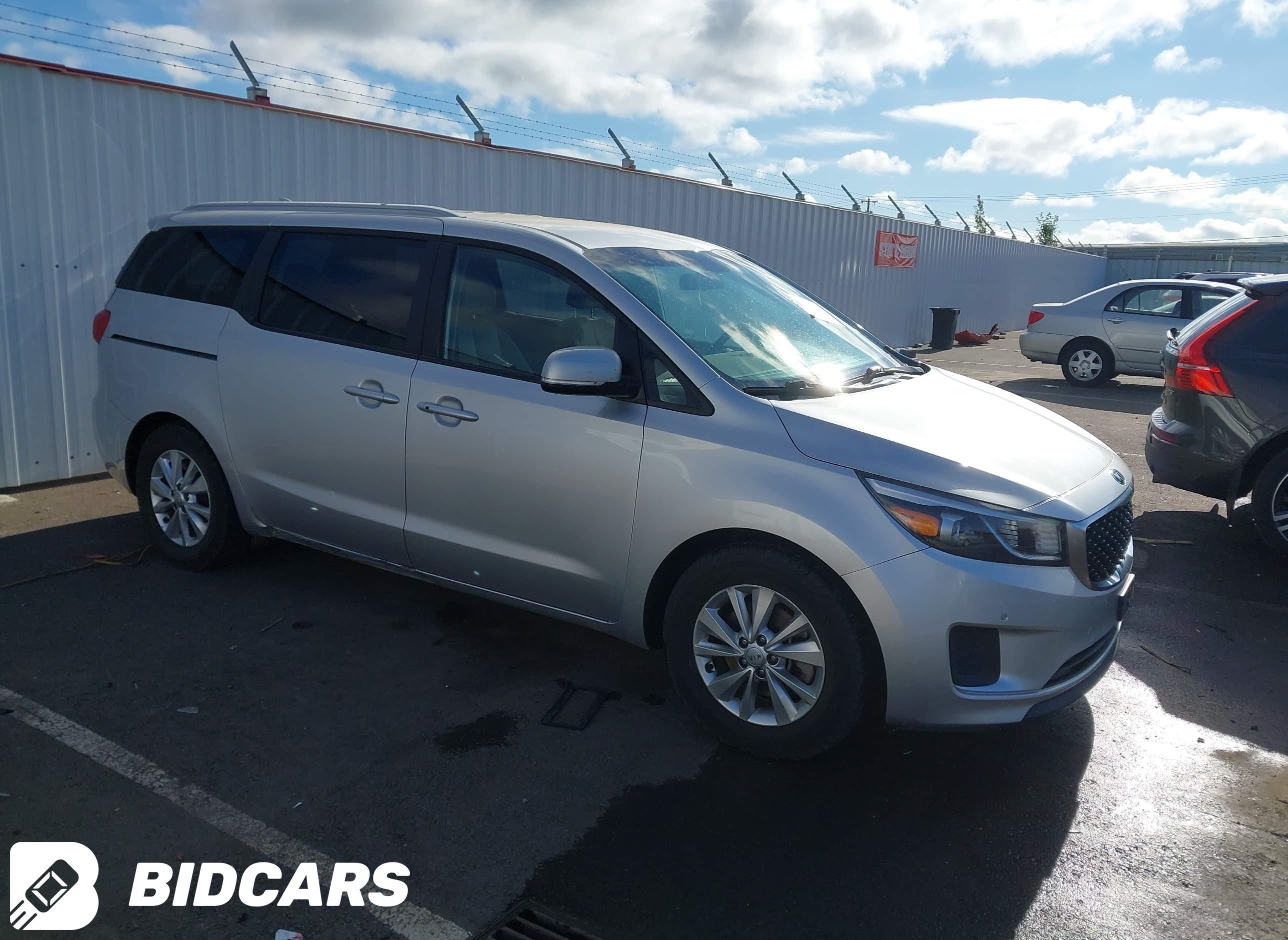 2017 KIA Sedona, LX