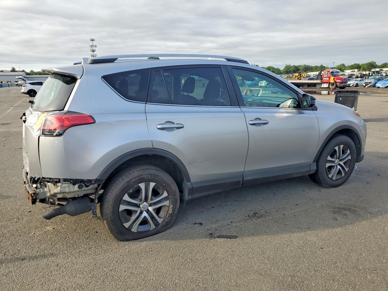 2018 Toyota RAV4, LE