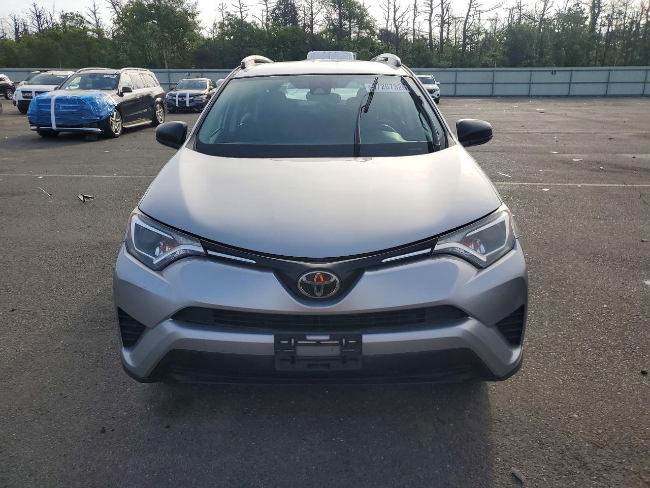 2018 Toyota RAV4, LE