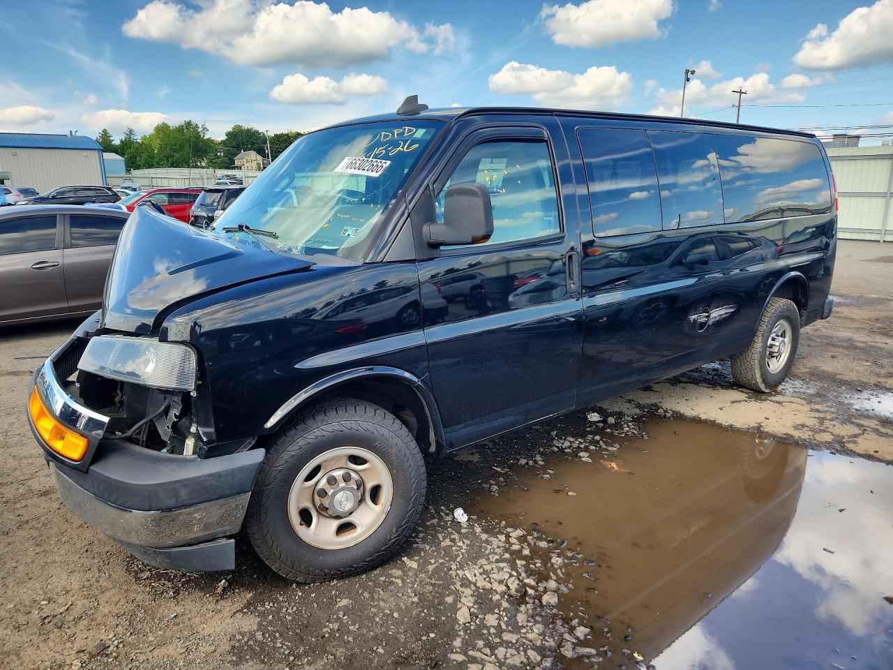 2018 Chevrolet Express, LT
