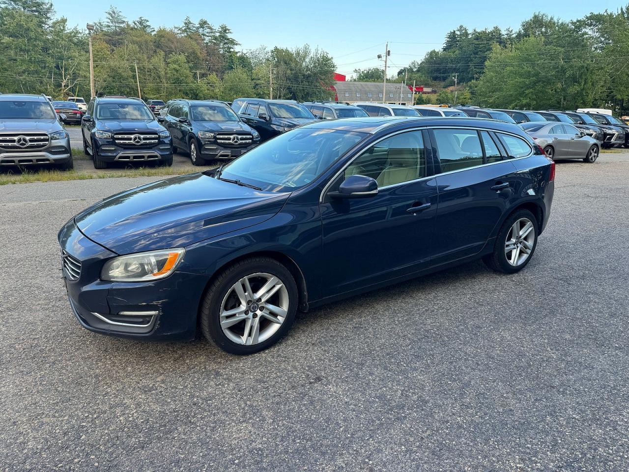 2015 Volvo V60, Premier