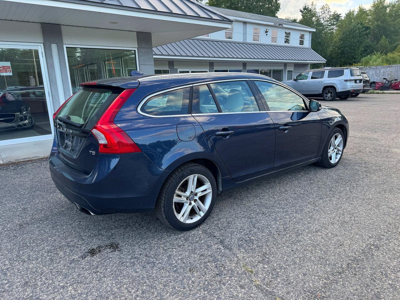 2015 Volvo V60, Premier