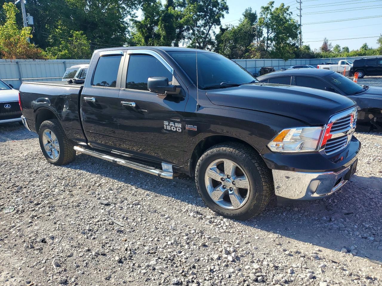 2017 RAM 1500, Slt