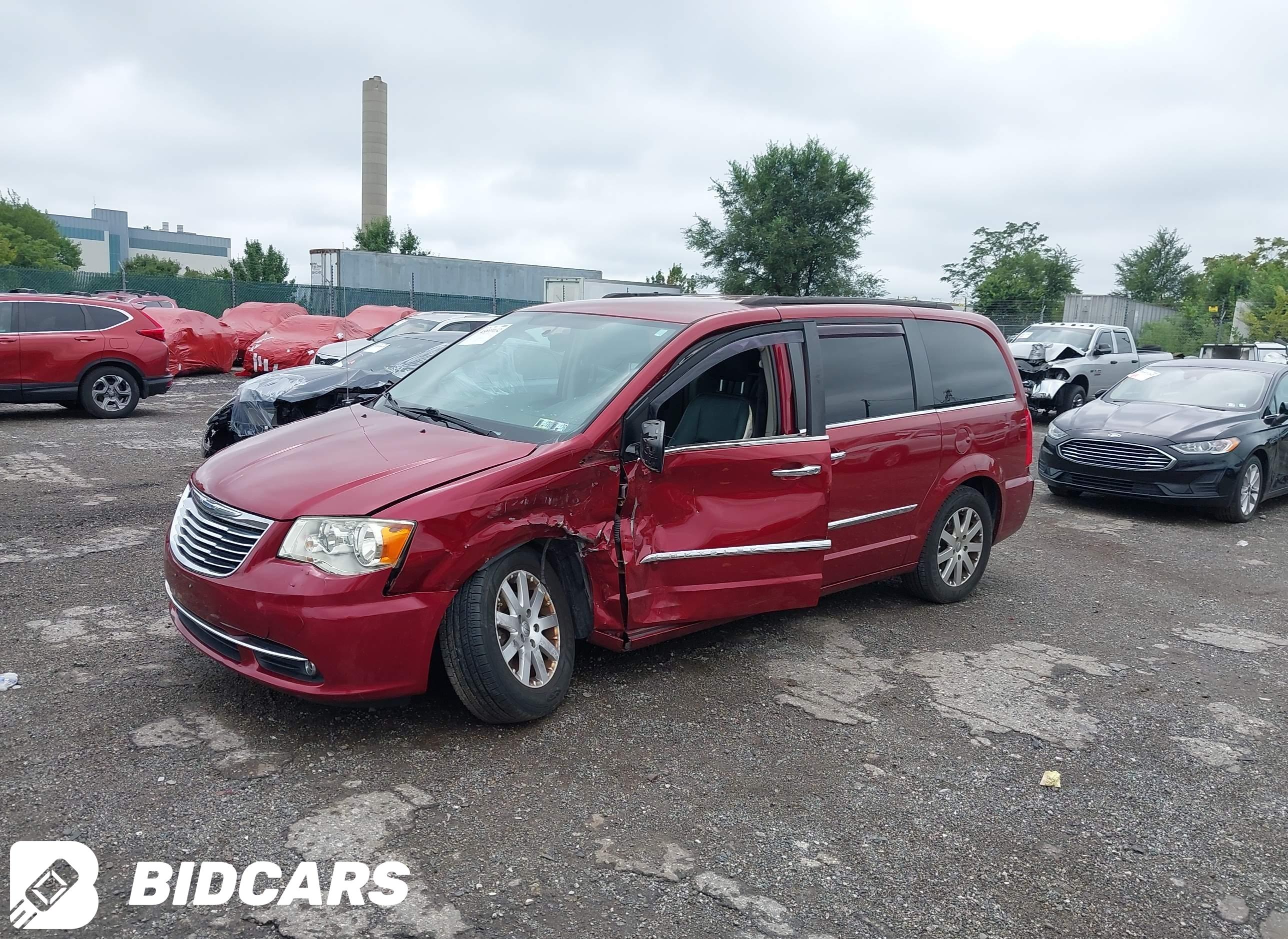 2015 Chrysler Town and Countr...