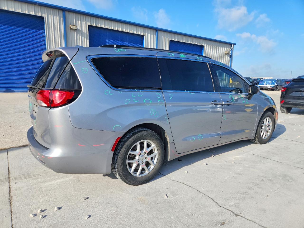 2020 Chrysler Voyager, Lxi